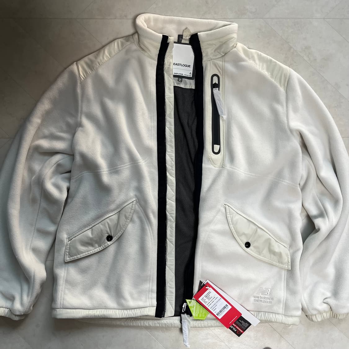 새상품(XL)이스트로그x뉴발란스 후리스 자켓 크림 상품이미지1