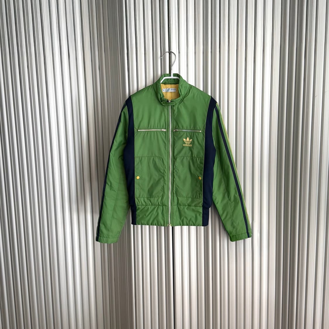 adidas padded Jacket 상품이미지1