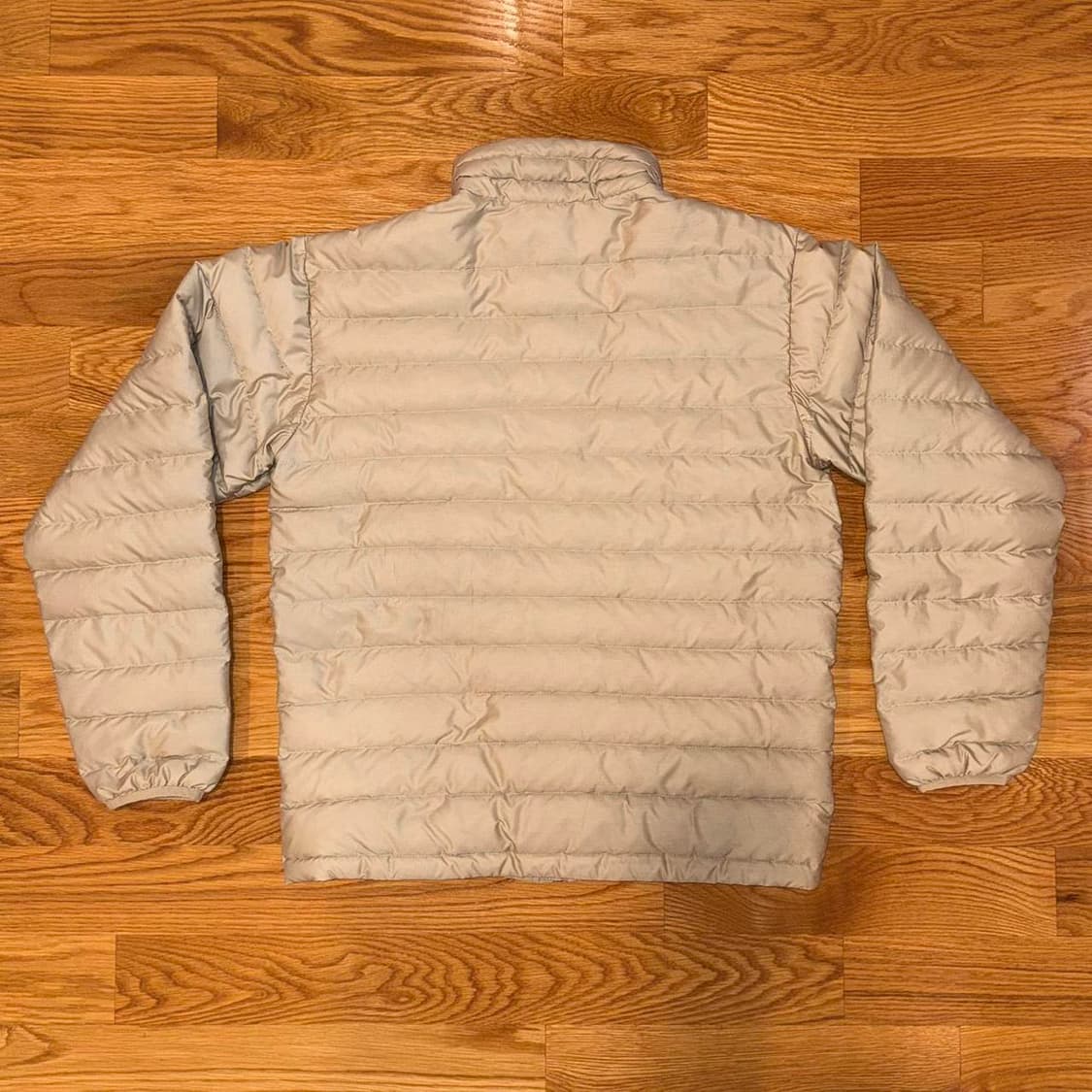 파타고니아 멘즈 경량패딩 크림 상품이미지4