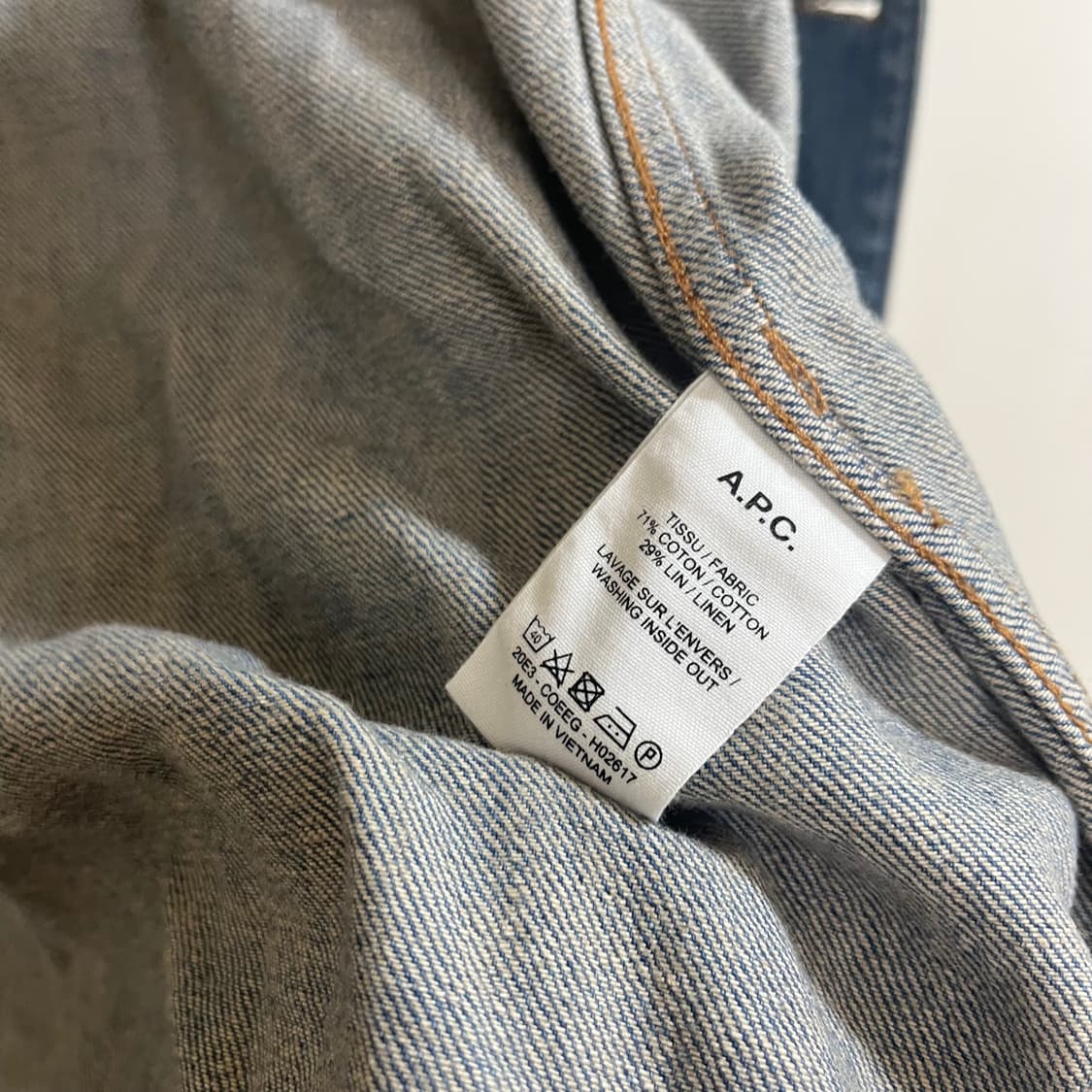 [XL] APC 아페쎄 페인트 가공 데님 자켓 상품이미지4