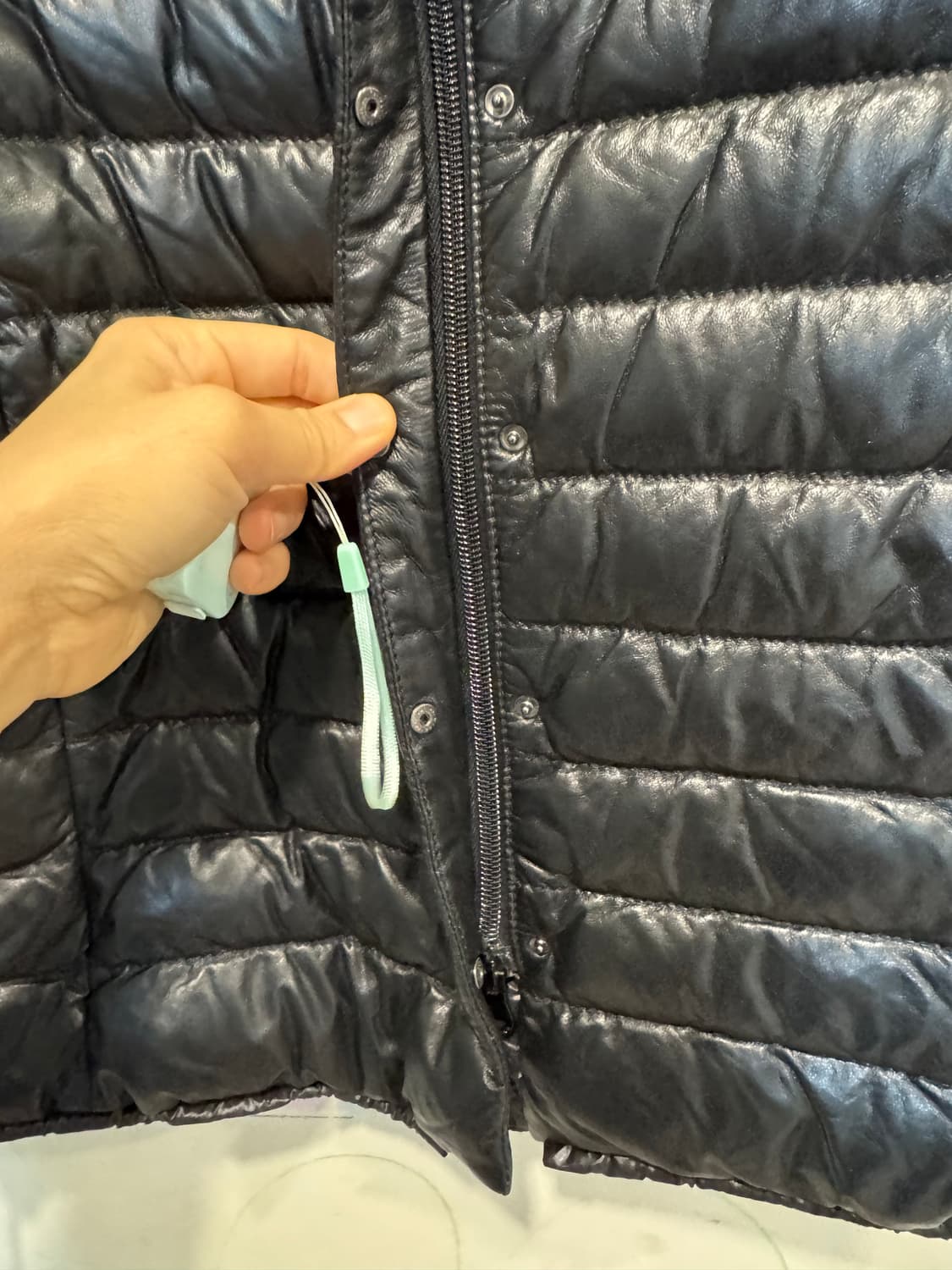 듀베티카 레더 구스 패딩 상품이미지4