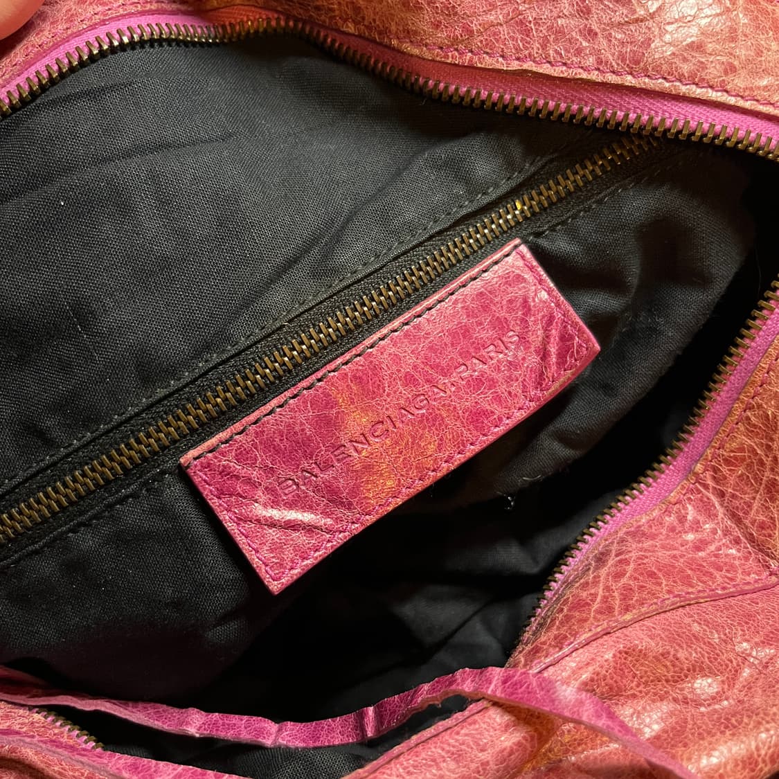 발렌시아가 모터백 상품이미지10