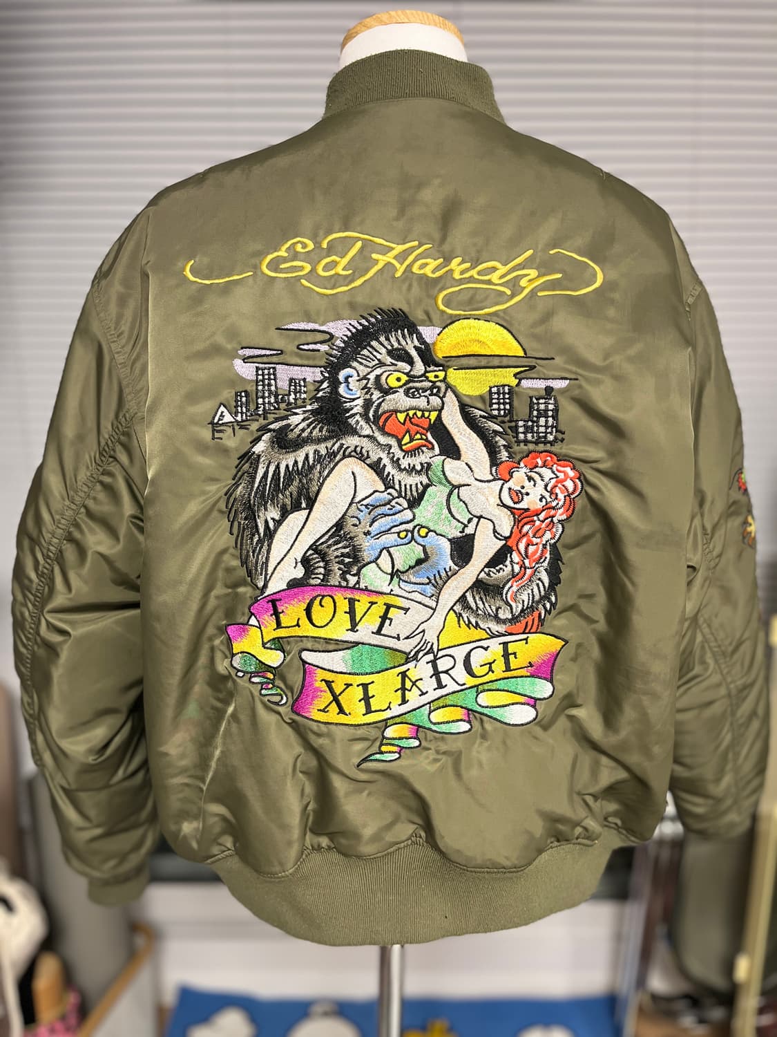 엑스라지 X 에드하디 양면 자수 MA-1 올리브자켓 L 상품이미지1