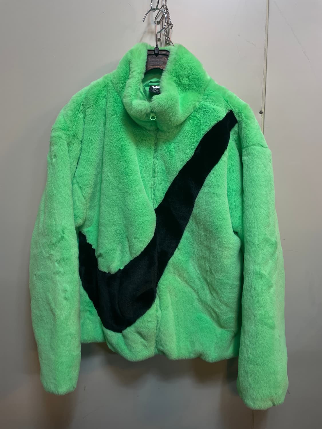 나이키 빅스우시 퍼 자켓 상품이미지1