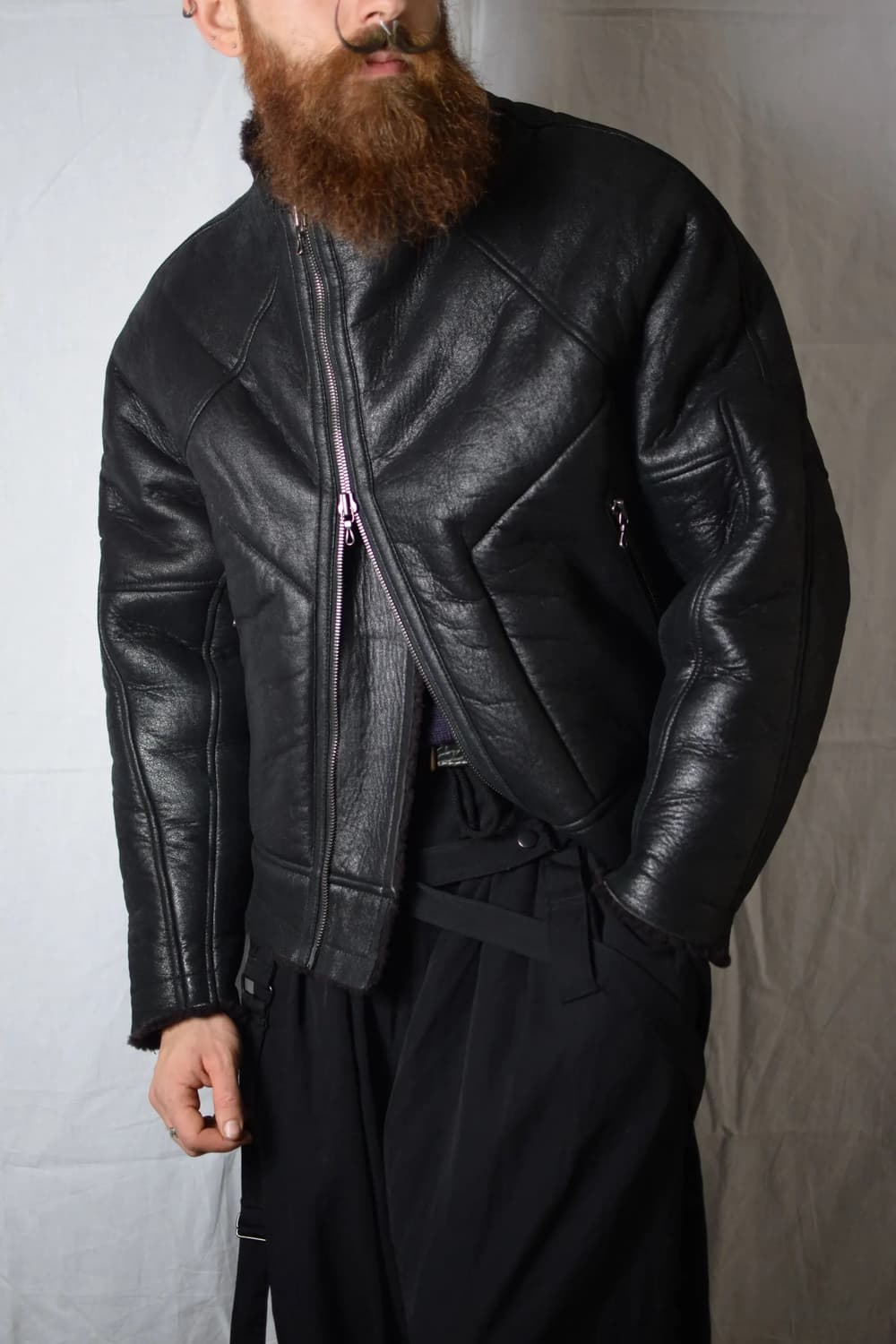 [3] 율리우스 무스탕 블랙 상품이미지1