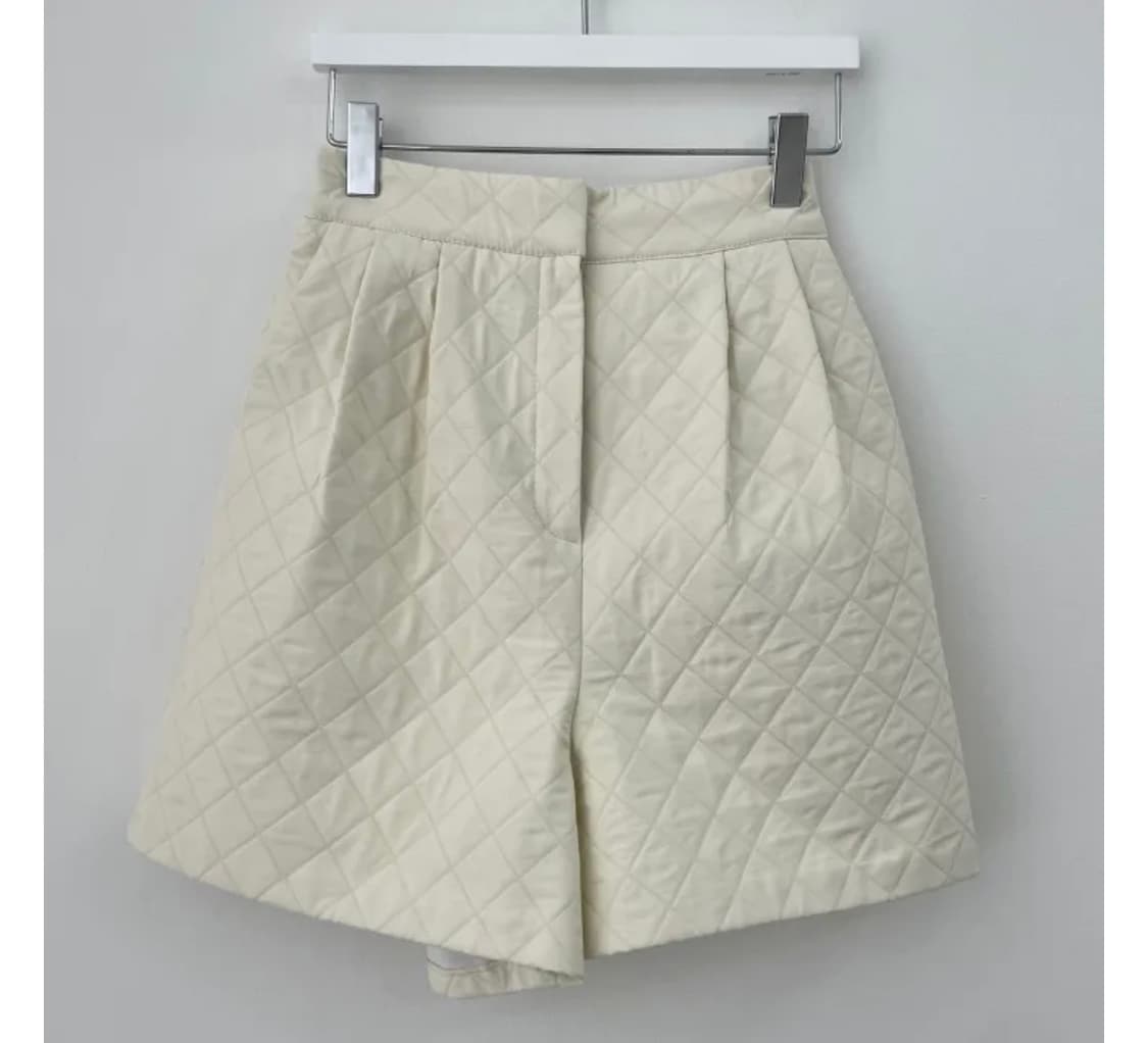 퀄팅 패딩 뒷밴딩 숏팬츠 상품이미지6