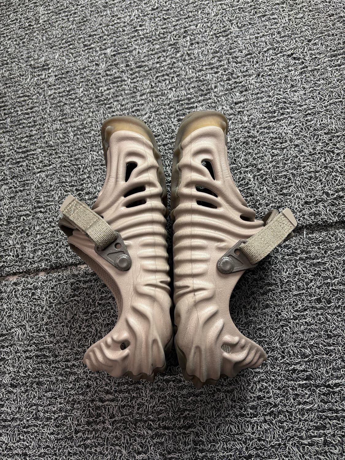 살레헤 벰버리x크록스 플렉스 클로그 슈즈 2502 상품이미지4