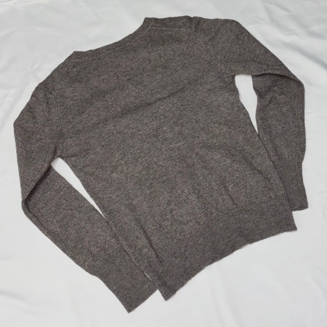 유나이티드 애로우즈 딱붙핏 브이넥 울 니트 상품이미지3