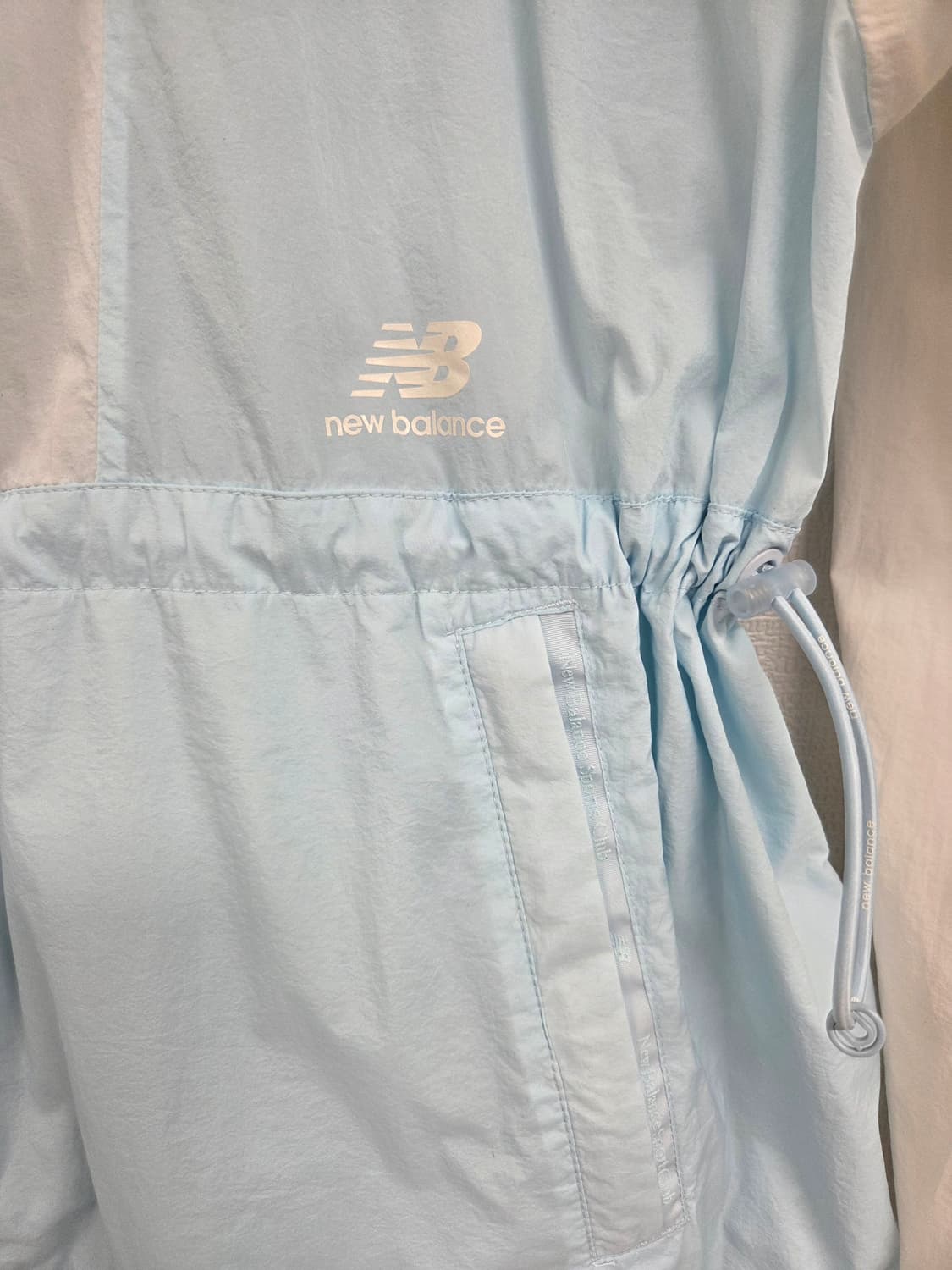 뉴발란스   바람막이자켓  상품이미지4