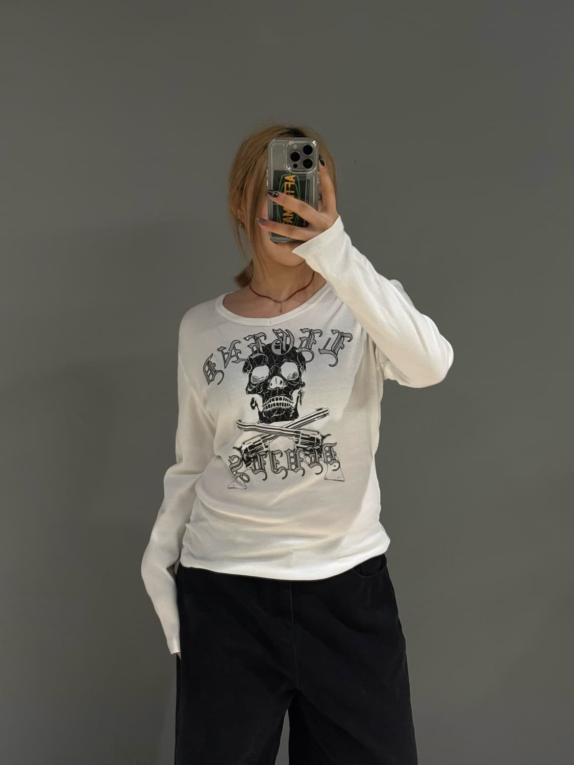 skull & gun printing detail long sleeve 상품이미지1