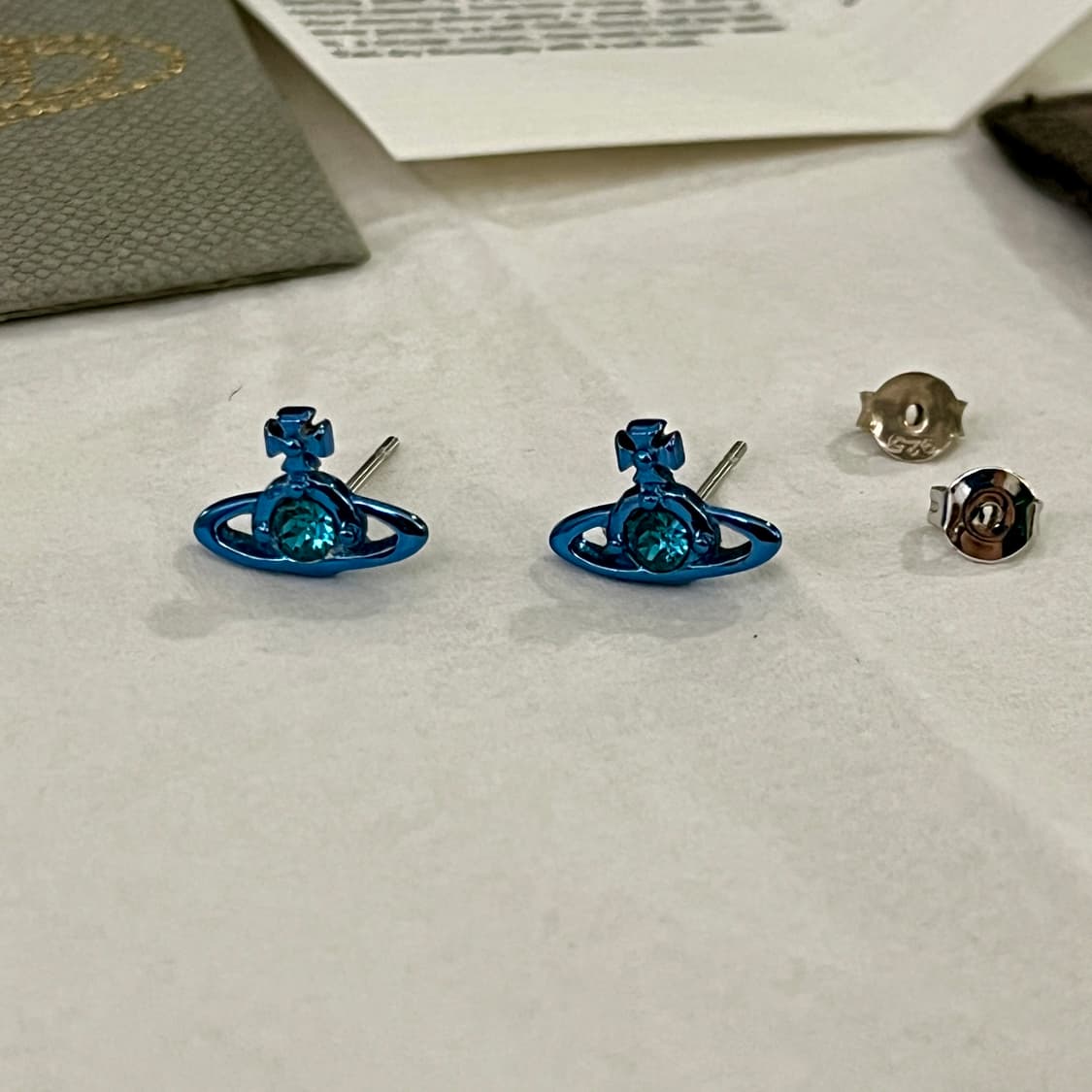 비비안웨스트우드 귀걸이(블루사파이어) 상품이미지3