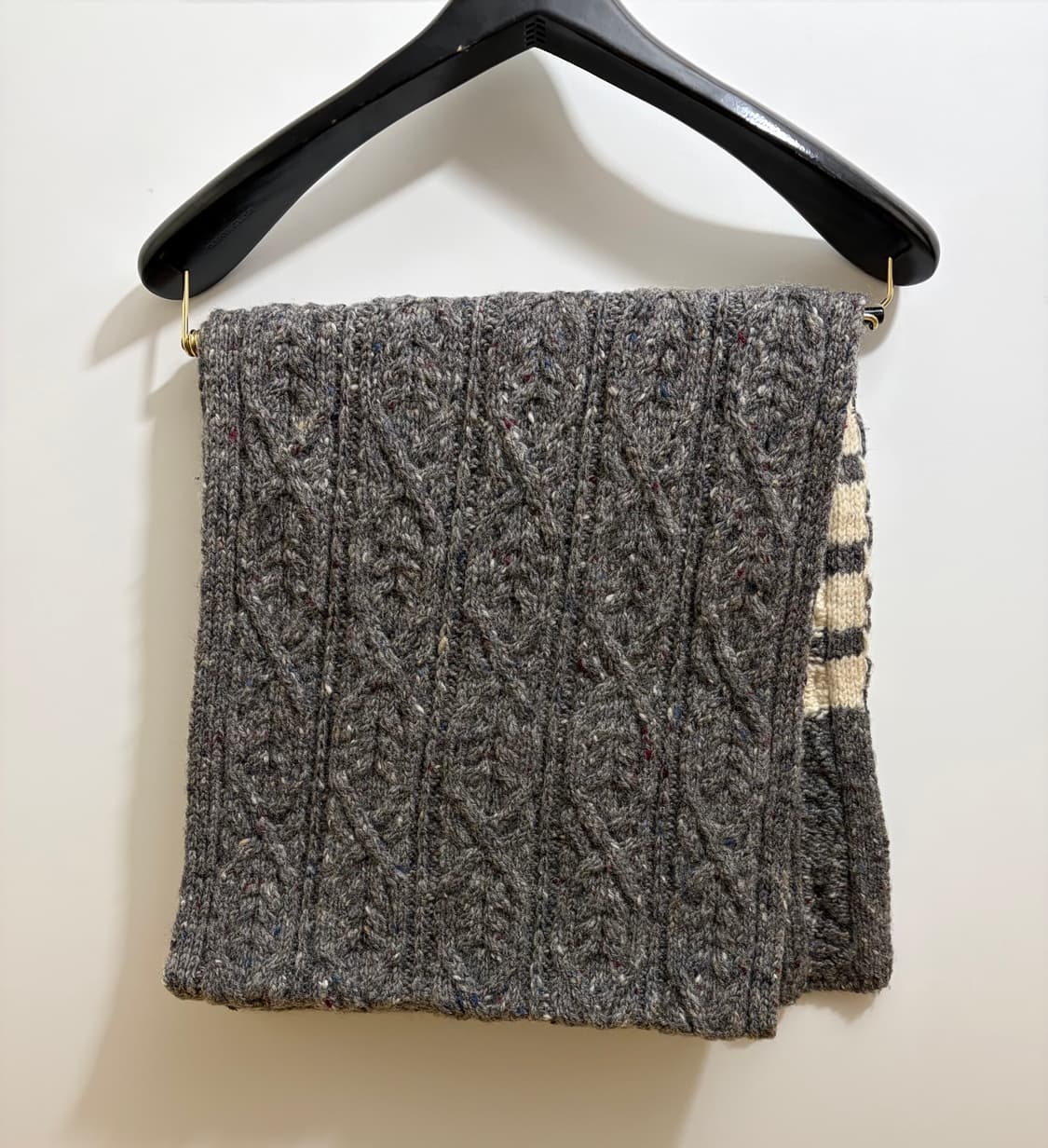 톰브라운 정품 사선 머플러 상품이미지2