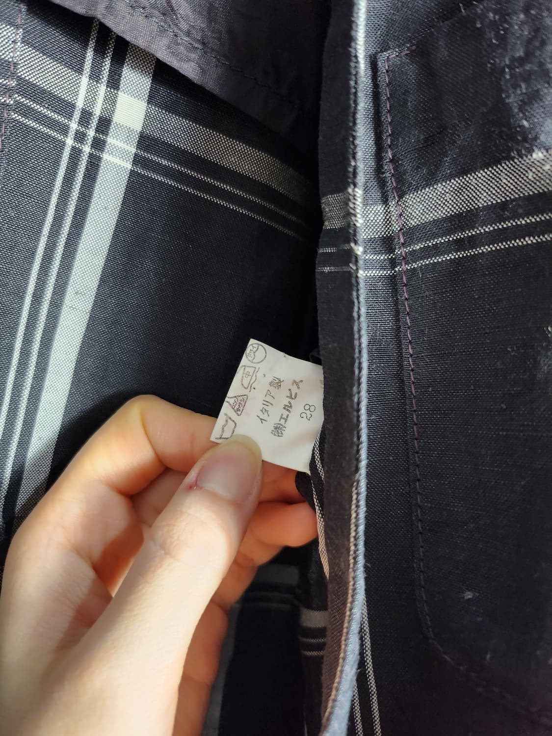 엠포리오 아르마니 체크 패턴 노카라 자켓 상품이미지4