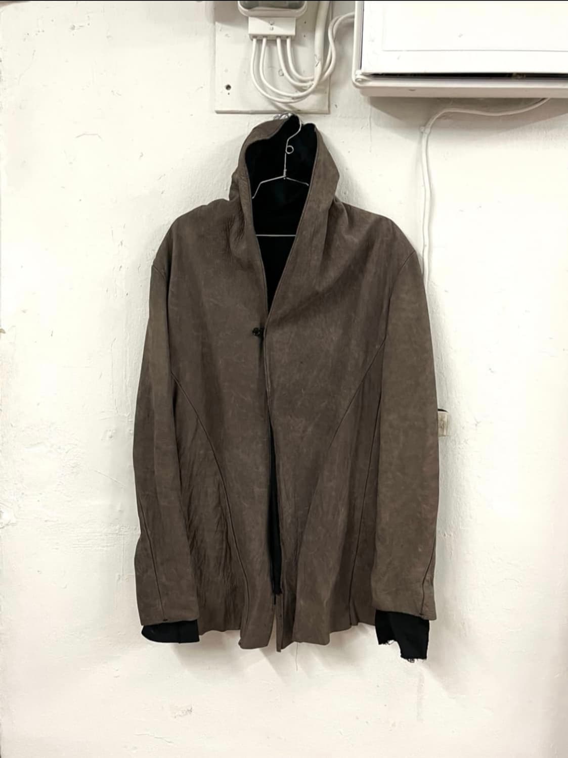 옵스큐어 08 아카이브 후드레더자켓 상품이미지1