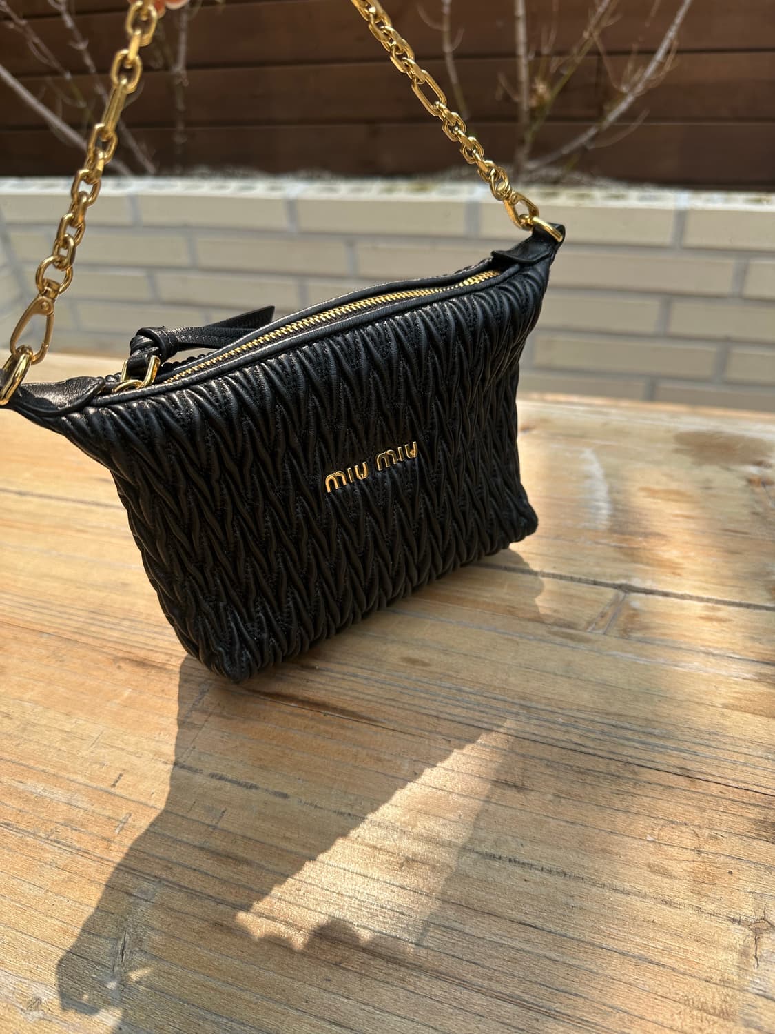 [정품] 미우미우 레더 스피릿 호보백 상품이미지3