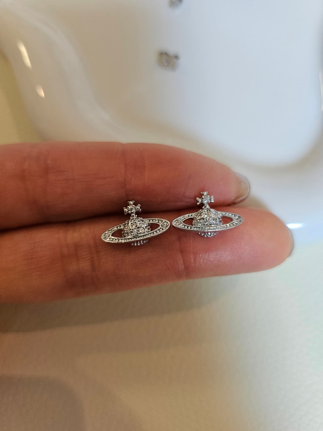 비비안웨스트우드 업사이클링 은장 미니 귀걸이 상품이미지5