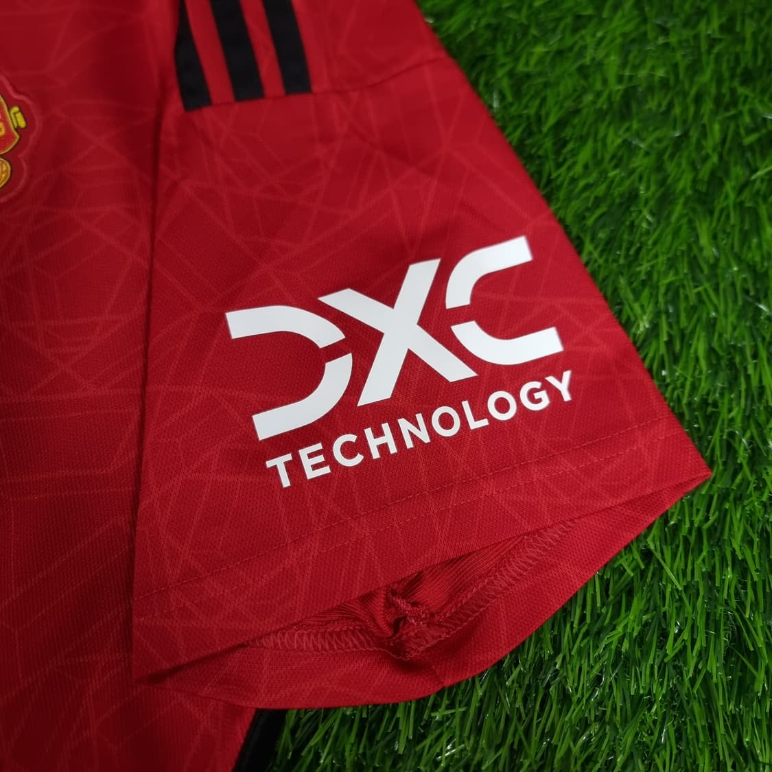 23-24시즌 맨체스터 유나이티드 홈 유니폼 #8 브루노 페르난데스 상품이미지5