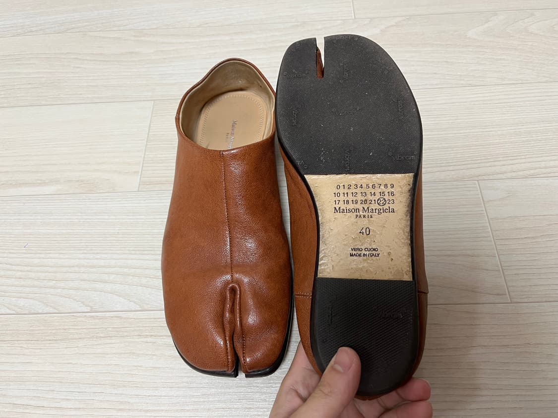 [메종마르지엘라] 타비 슬립온 로퍼 [브라운]_ 40size 상품이미지2