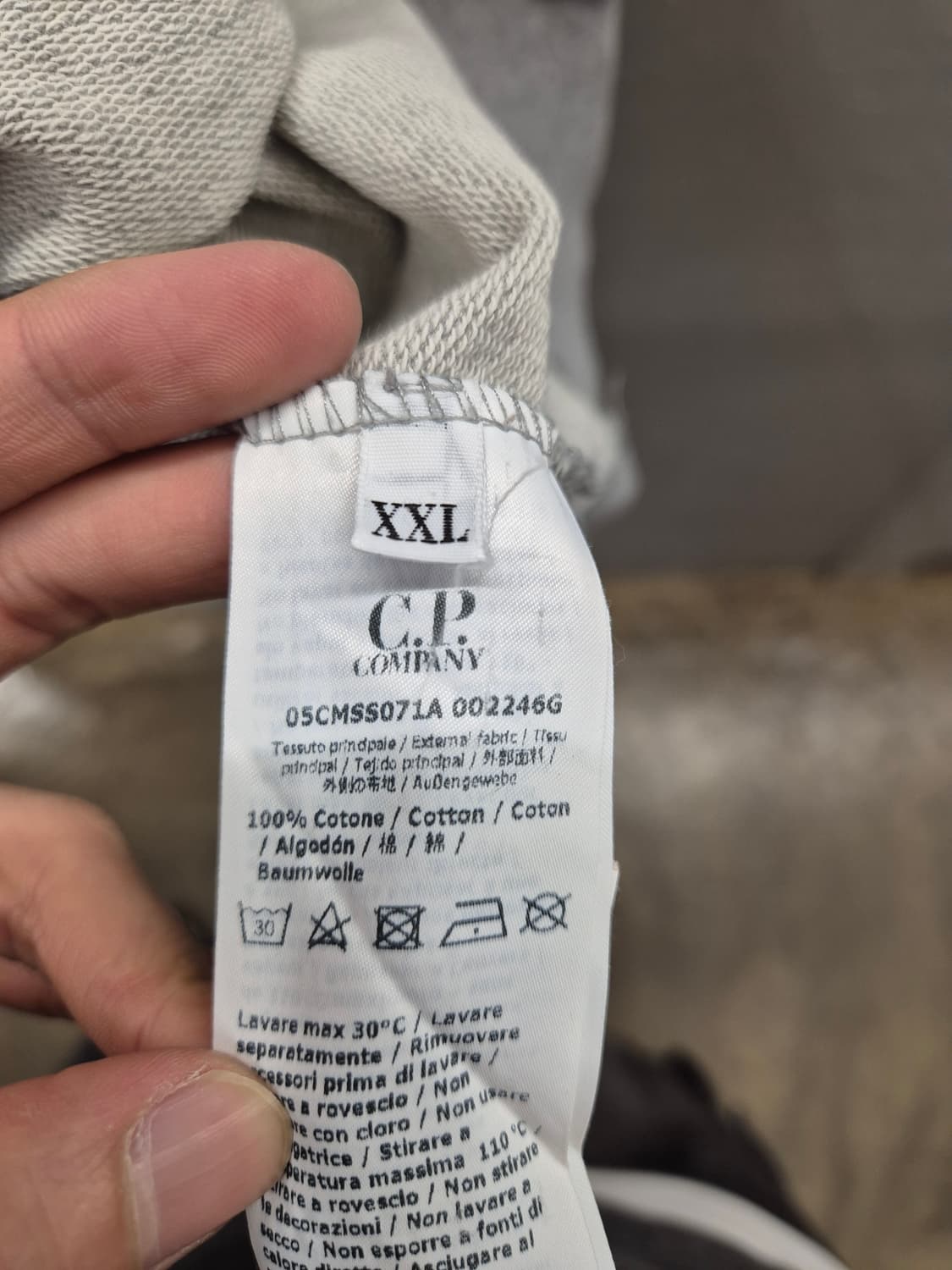 CP컴퍼니 그레이 맨투맨 XXL 상품이미지4