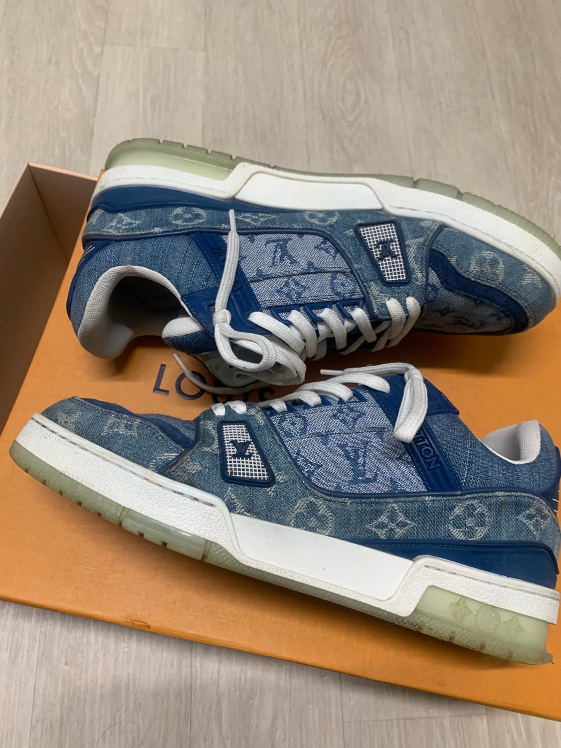 루이비통 데님 모노그램 스니커즈 6 사이즈 (260) 상품이미지1
