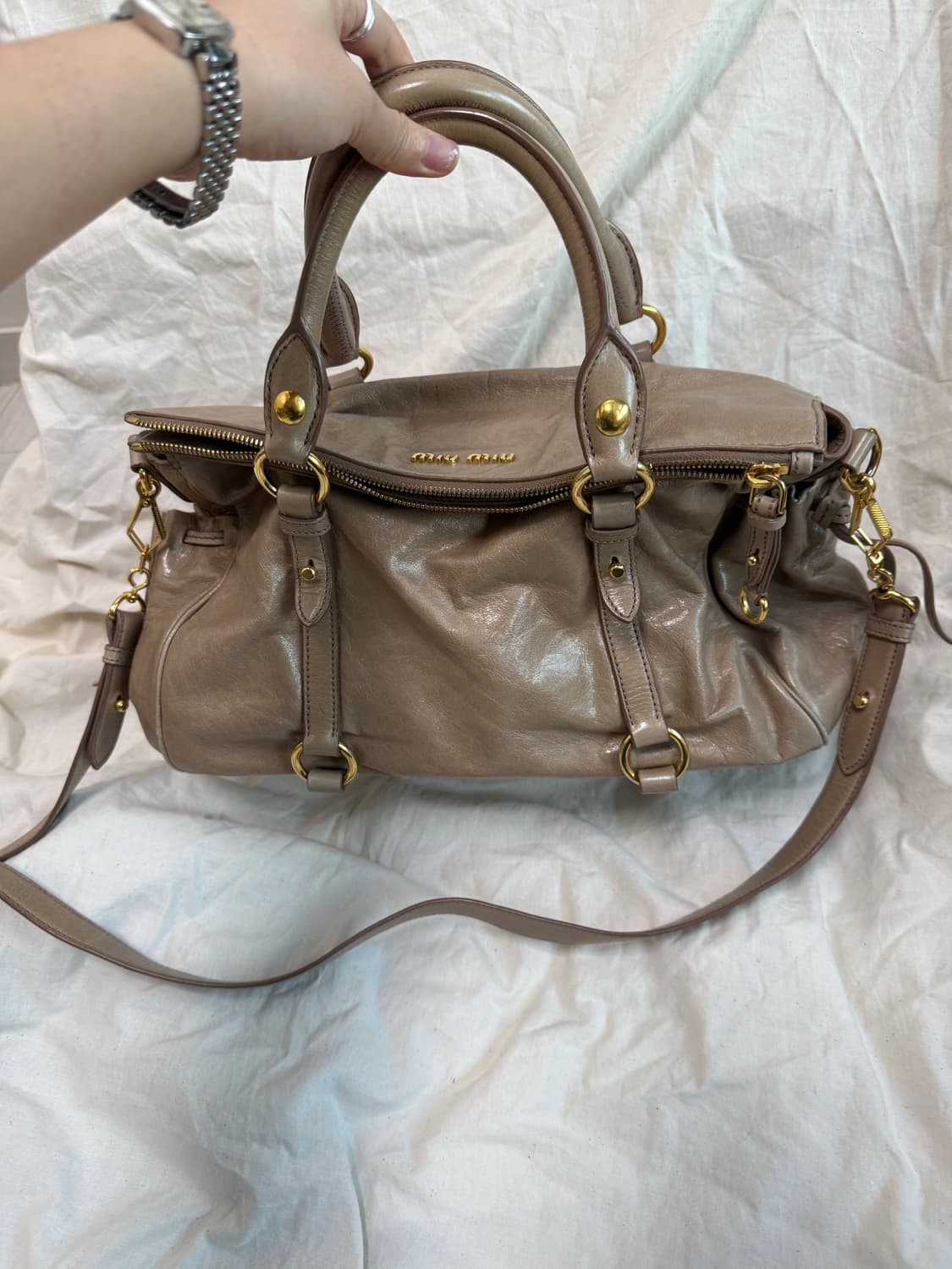 미우미우 비텔로 럭스 백  베이지 상품이미지1