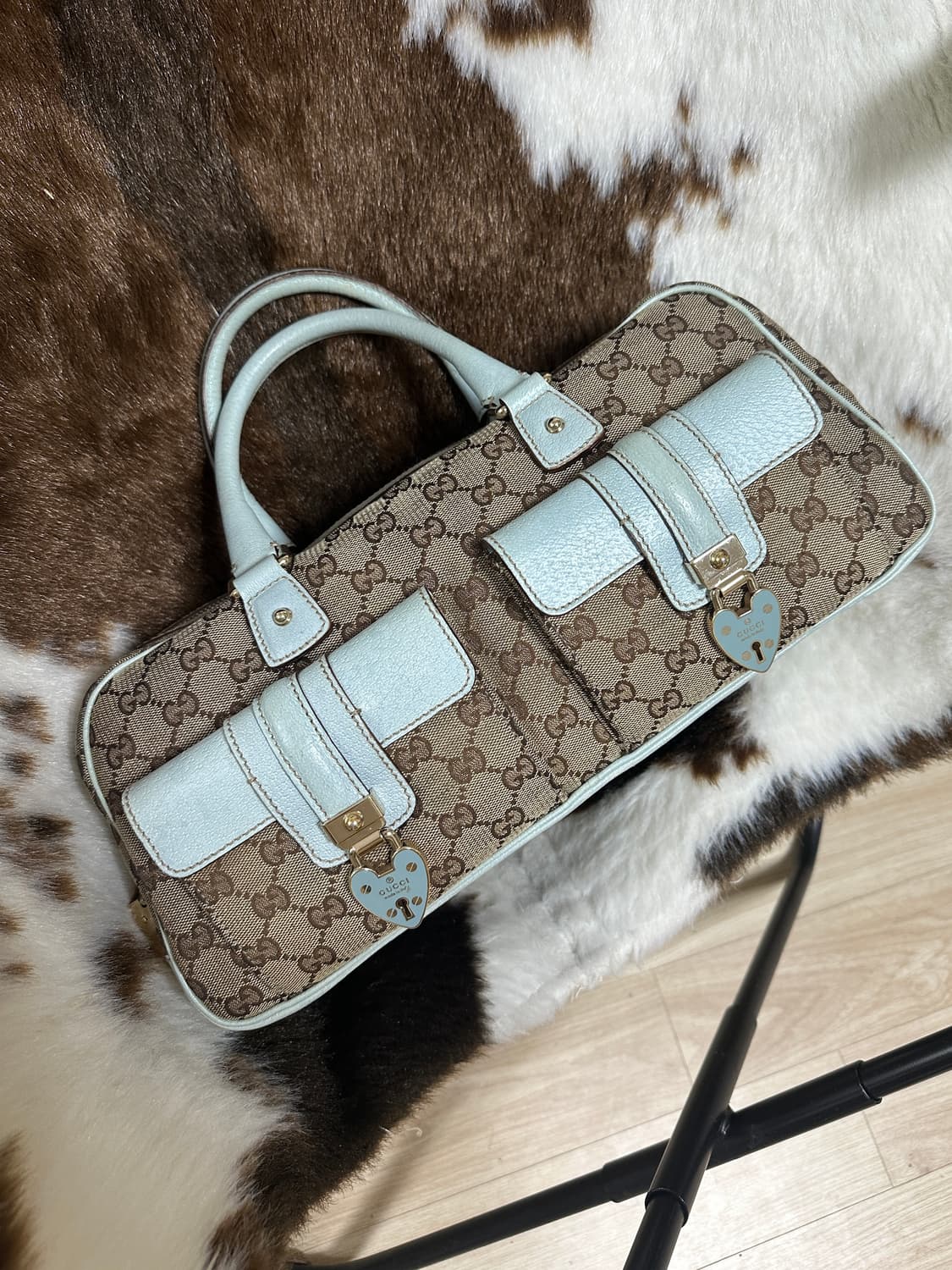 급매 가격협의 가능 주말동안)구찌 아카이브 하트커버 토트백 상품이미지2