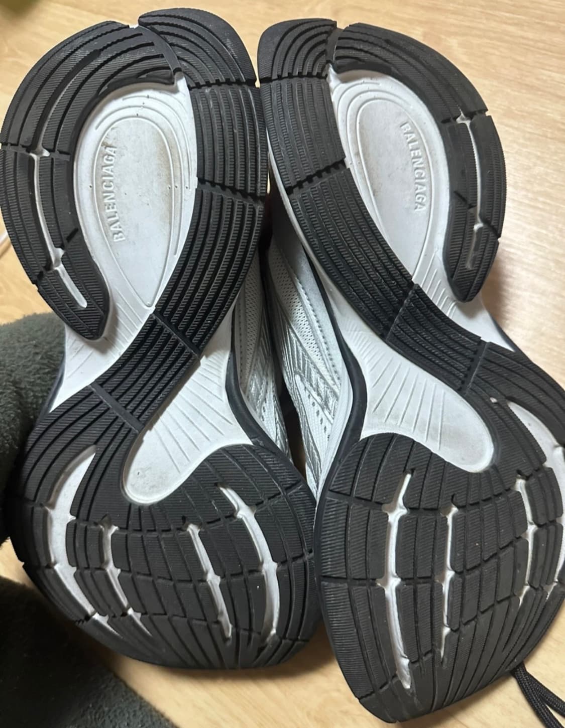 발렌시아가 서킷 실버 42 상품이미지5