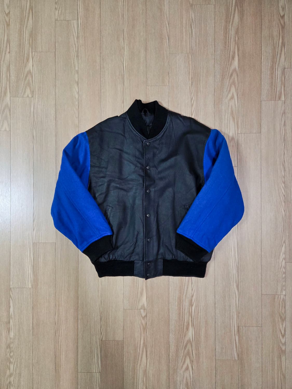 WONDA 페인팅 커스텀 울 슬리브 바시티 재킷 상품이미지1