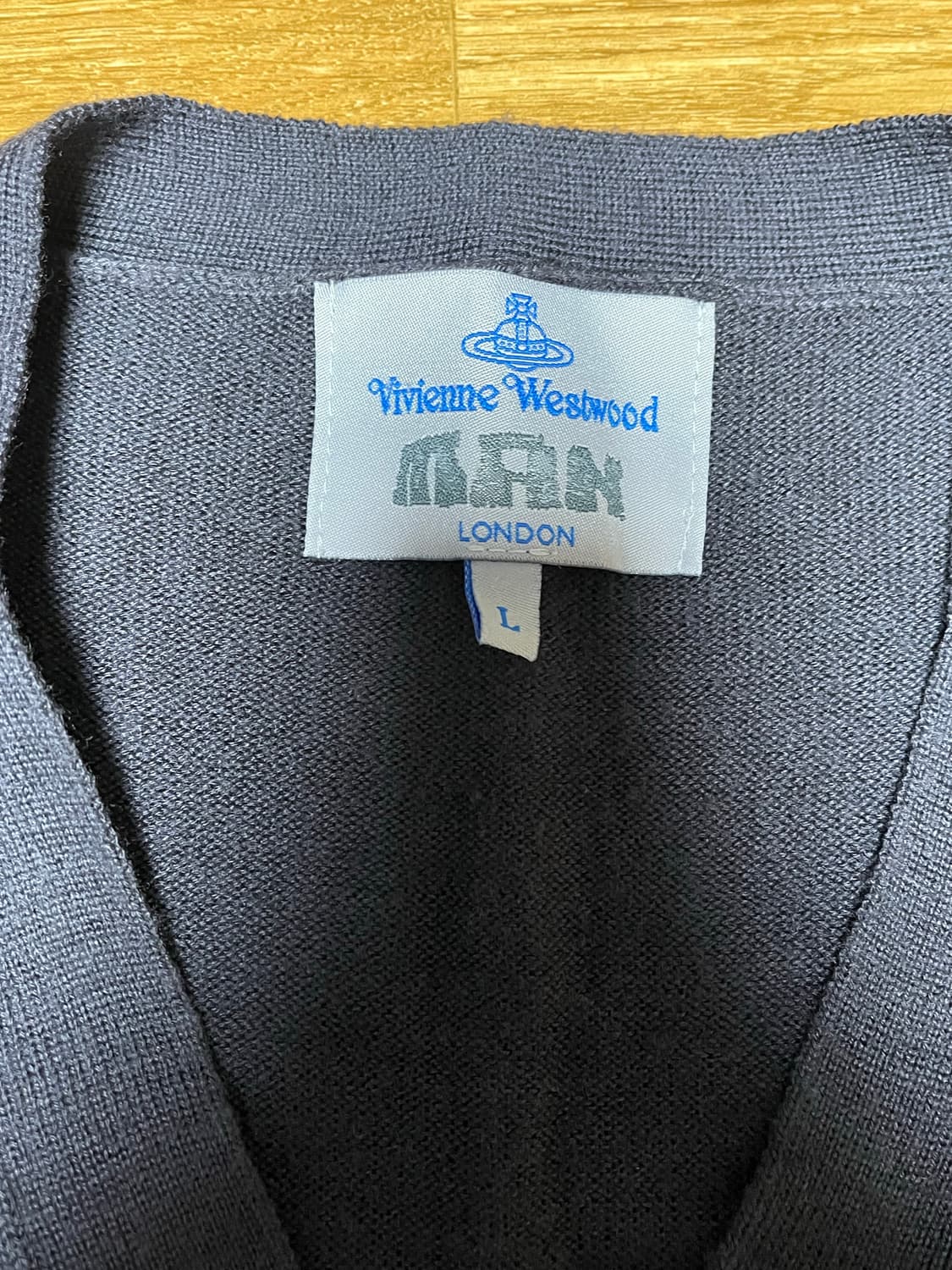 비비안웨스트우드 네이비 가디건 상품이미지3