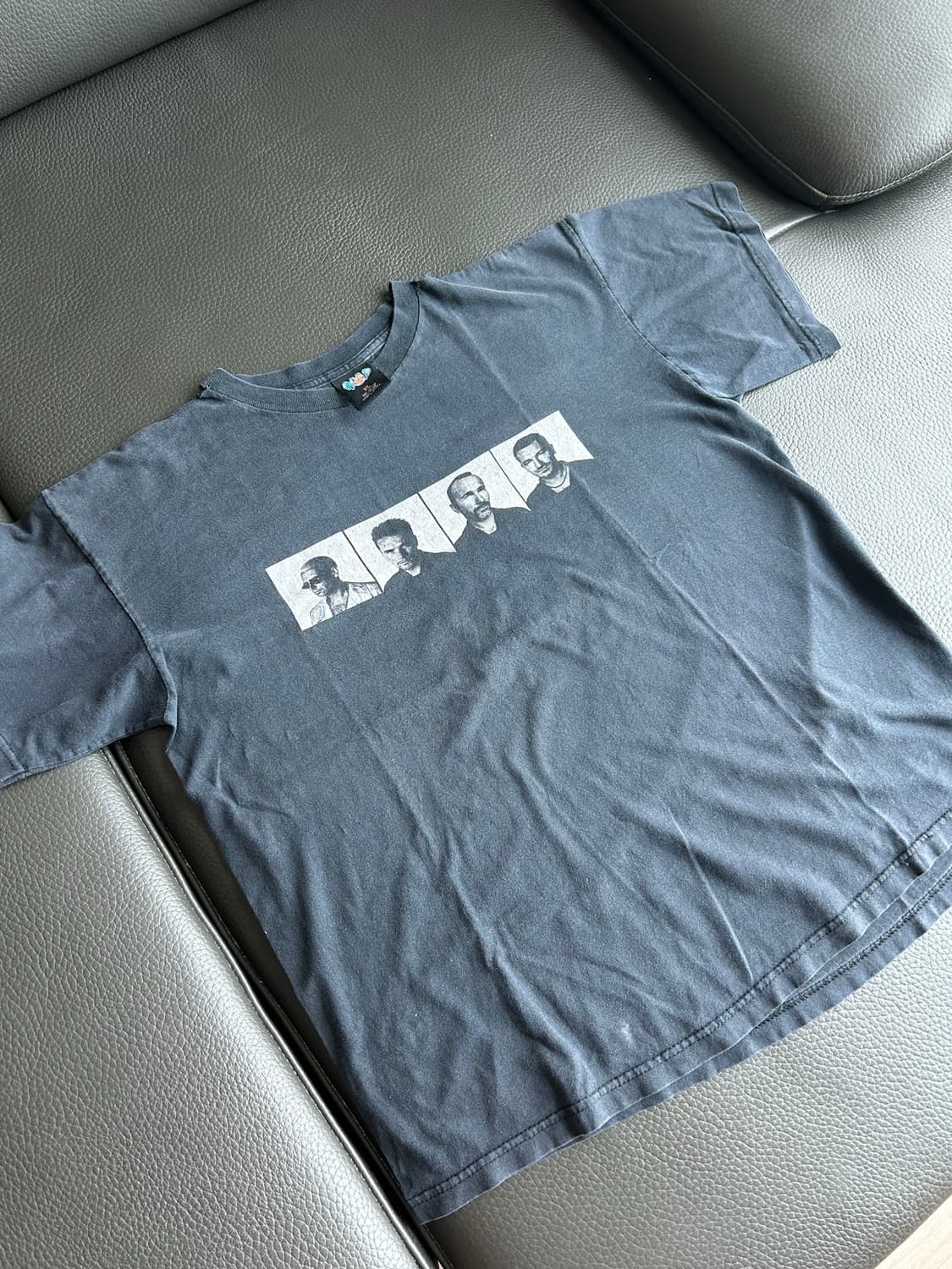 90s U2 투어 빈티지 티셔츠 Distressed 상품이미지1