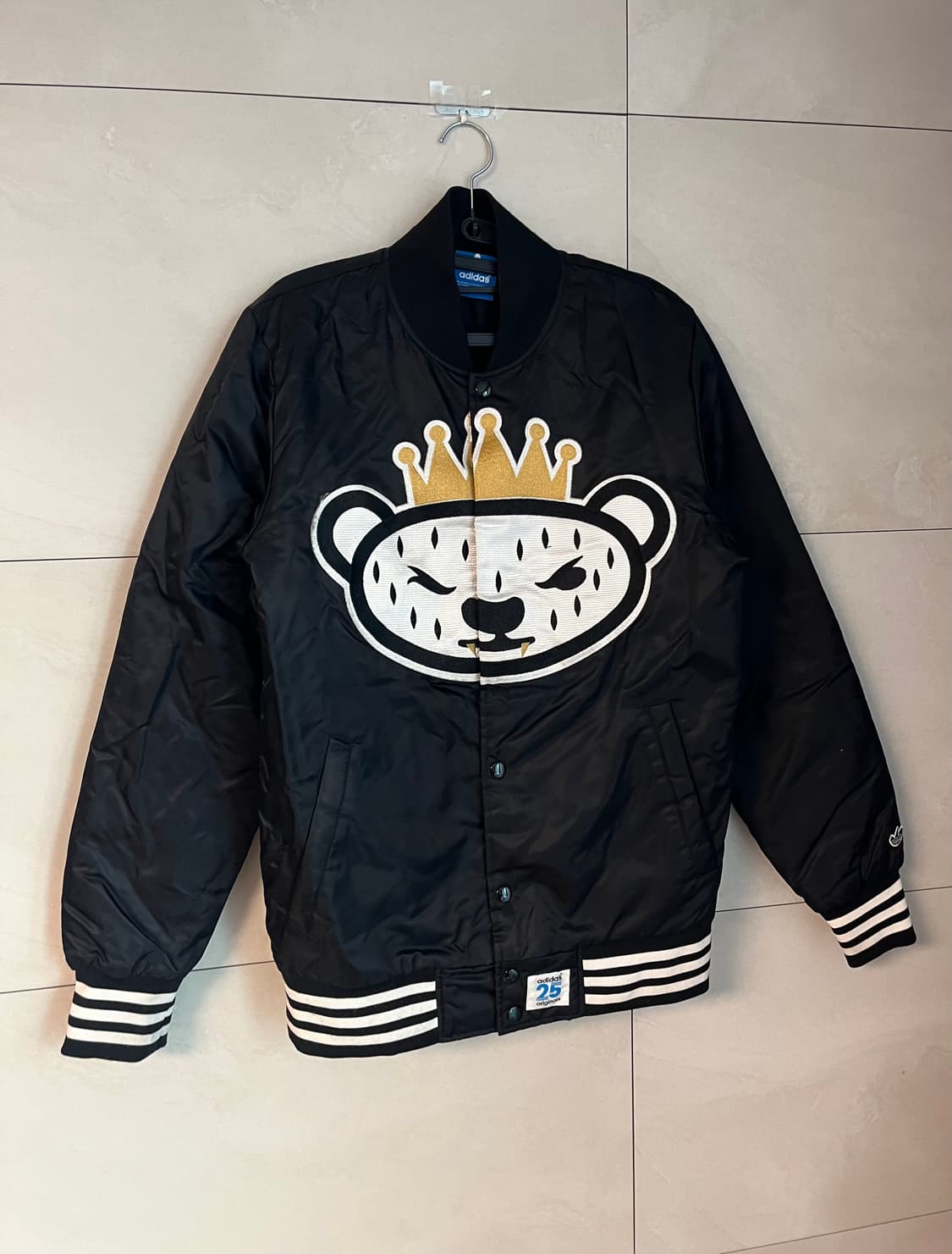 아디다스 니고베어 곰돌이 바시티 자켓 (90) 상품이미지2