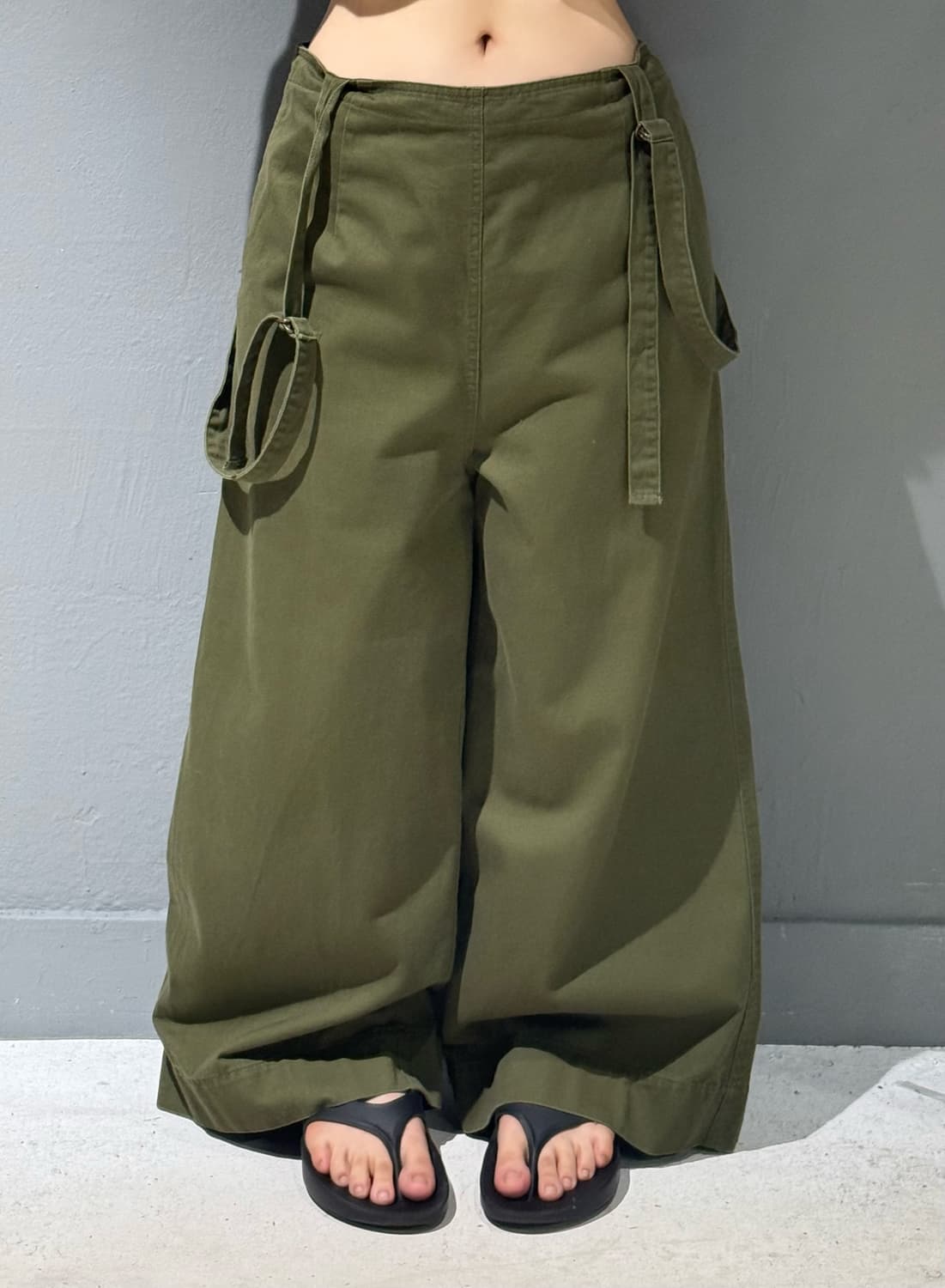khaki wide-fit overalls pants 상품이미지2