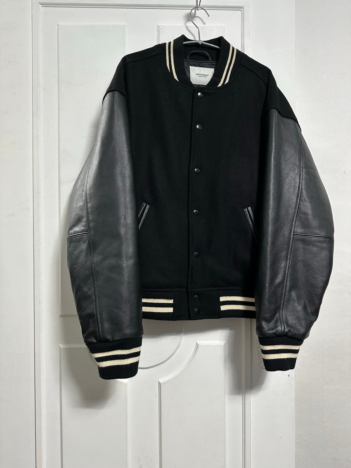 아웃스탠딩 바시티자켓 상품이미지1