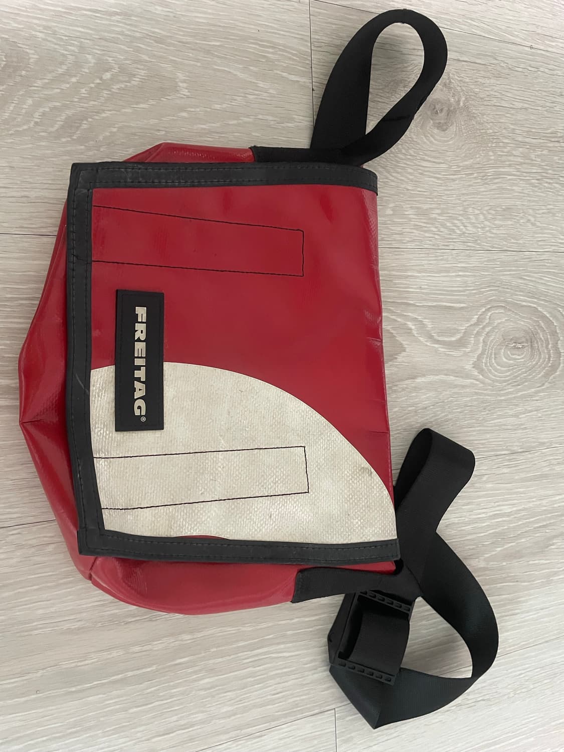 프라이탁 라씨 상품이미지1