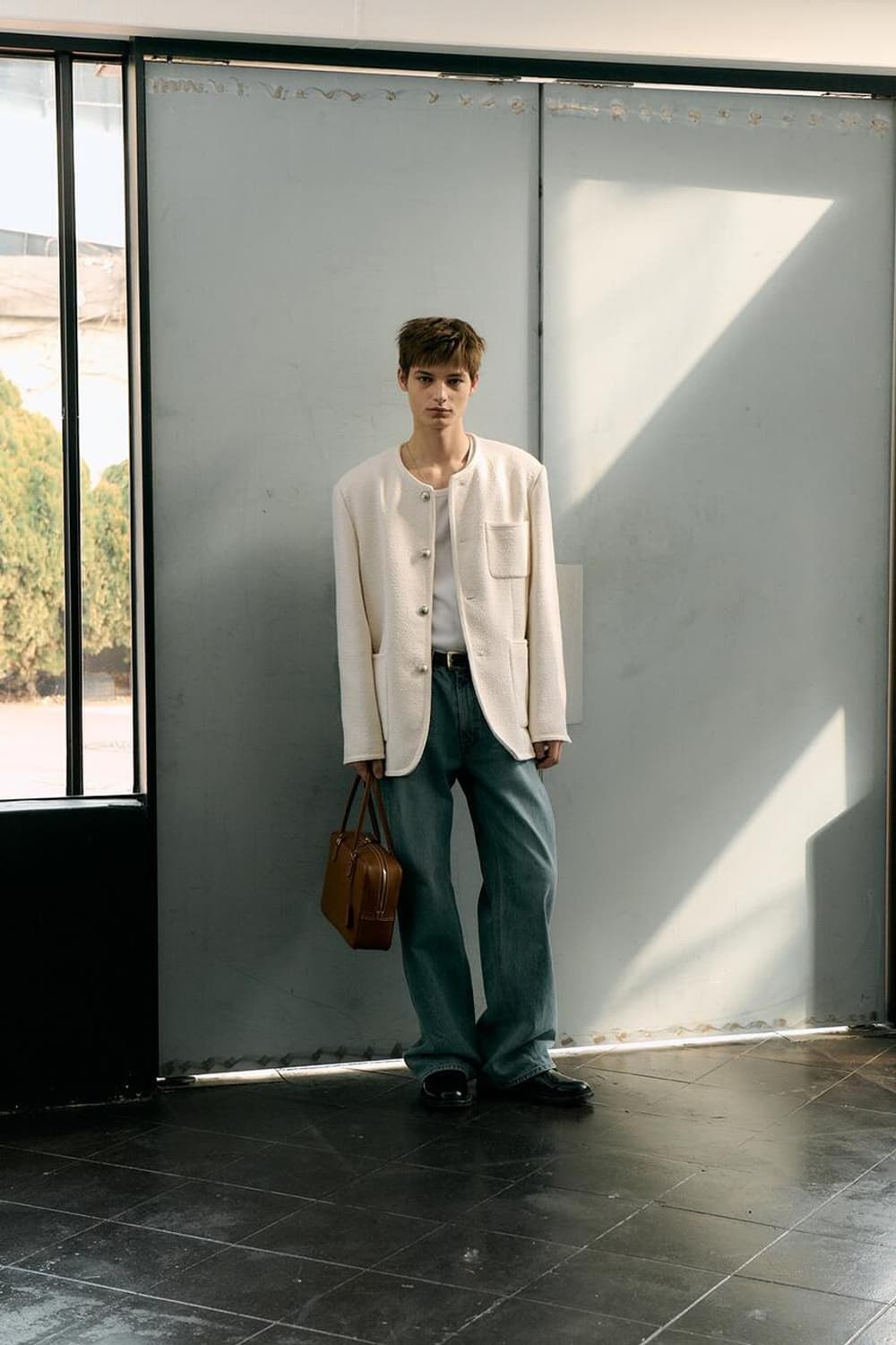 던스트 카라리스 트위드 자켓 아이보리 XL  사이즈 판매합니다. 상품이미지2