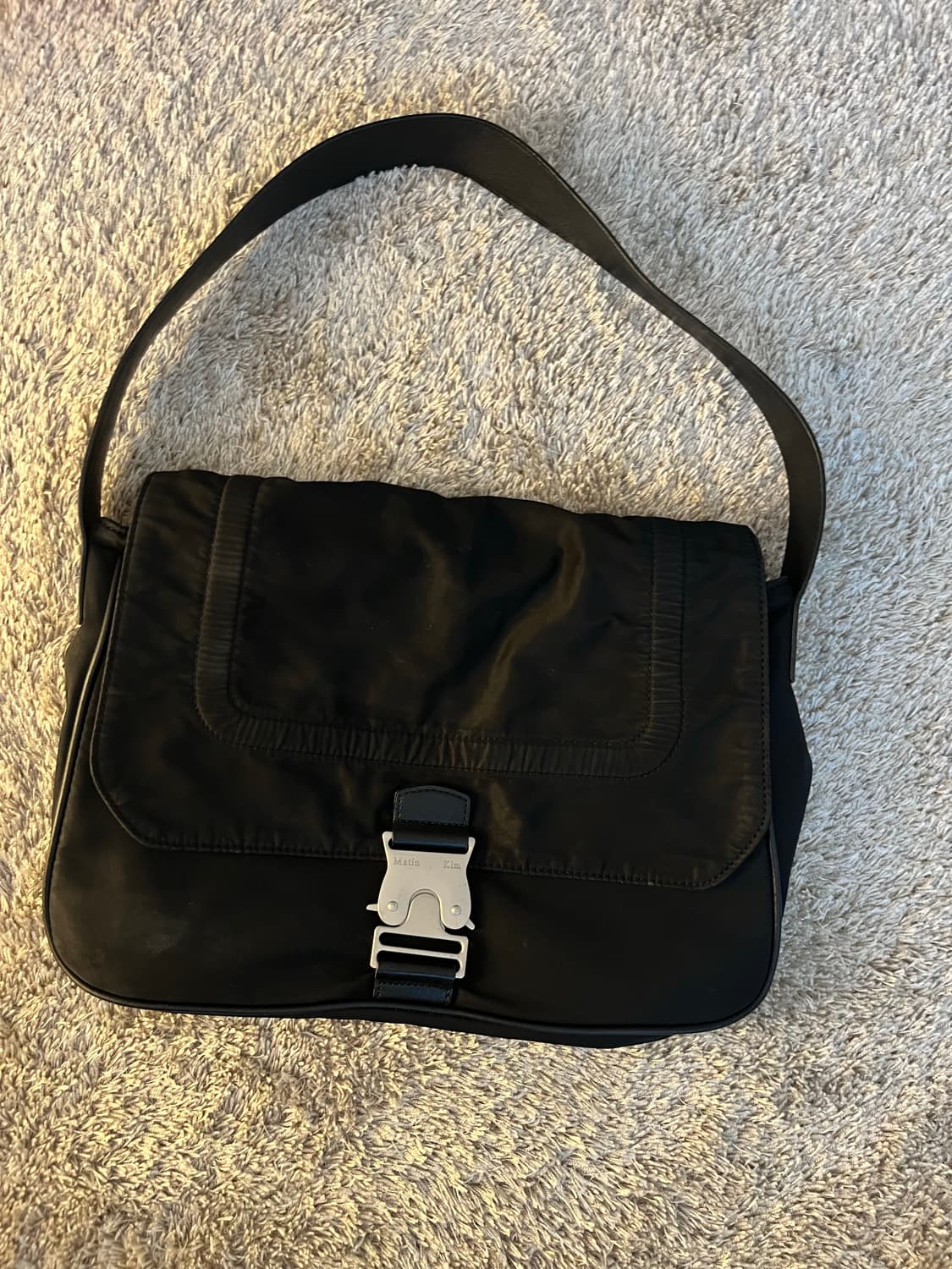 숄더백 맥북 13인치 수납 블랙백 상품이미지1