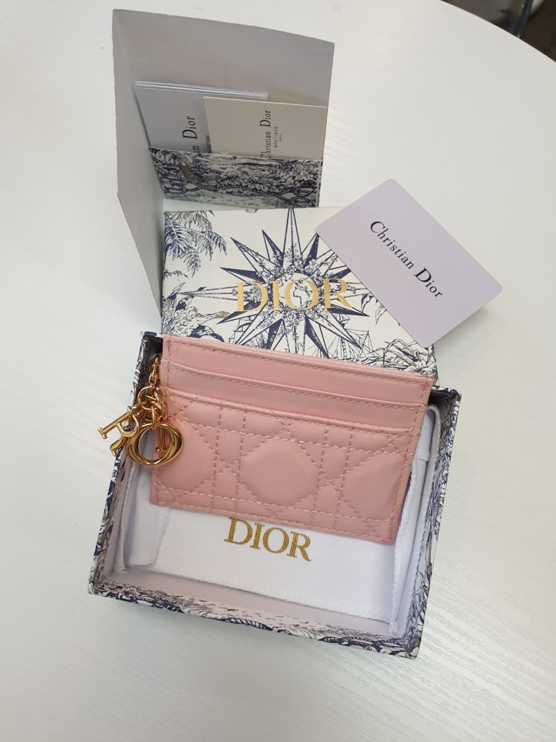 디올 카드 지갑 팔아요 상품이미지2