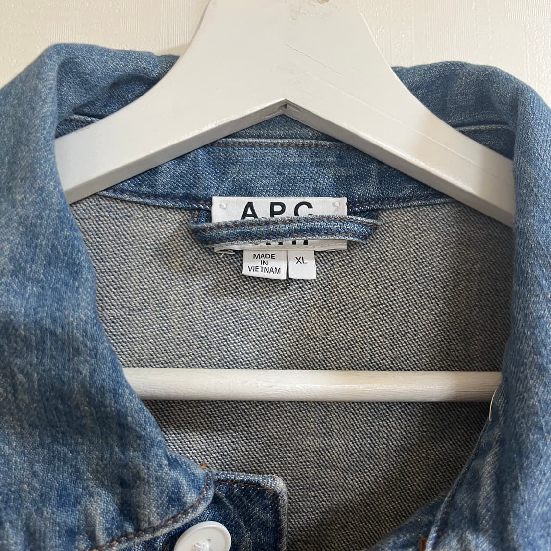 [XL] APC 아페쎄 페인트 가공 데님 자켓 상품이미지3