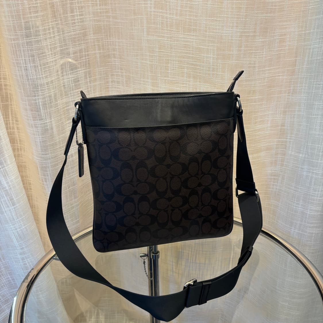 정품 코치 시그니처 남성 크로스백     상품이미지4