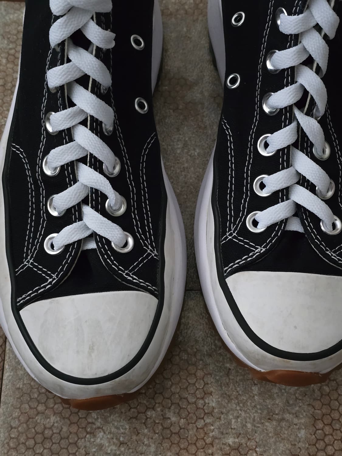 (250)컨버스 런스타 하이크 하이 검흰 상품이미지3