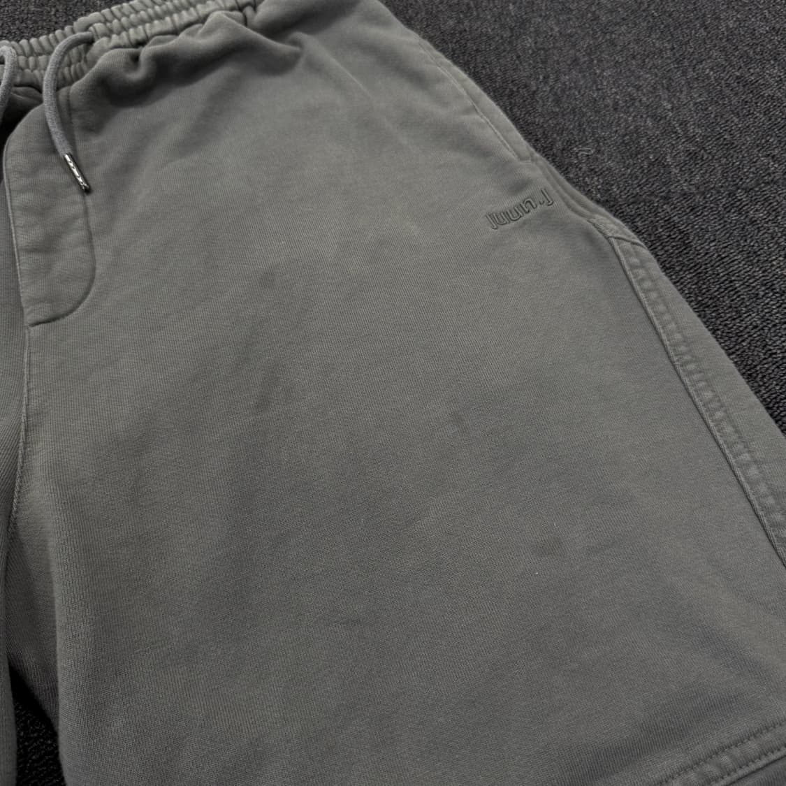 Juunj 준지 그레이 조거 팬츠  상품이미지9