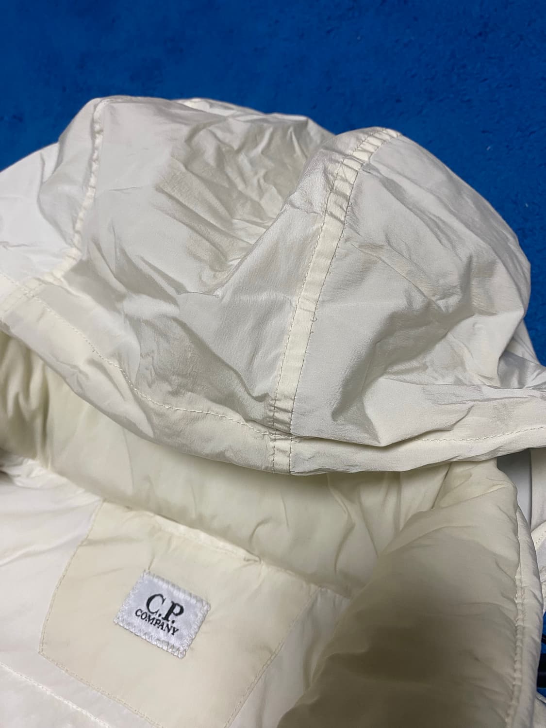 [정품] 새상품급 cp컴퍼니 nycra 패딩 자켓 상품이미지4