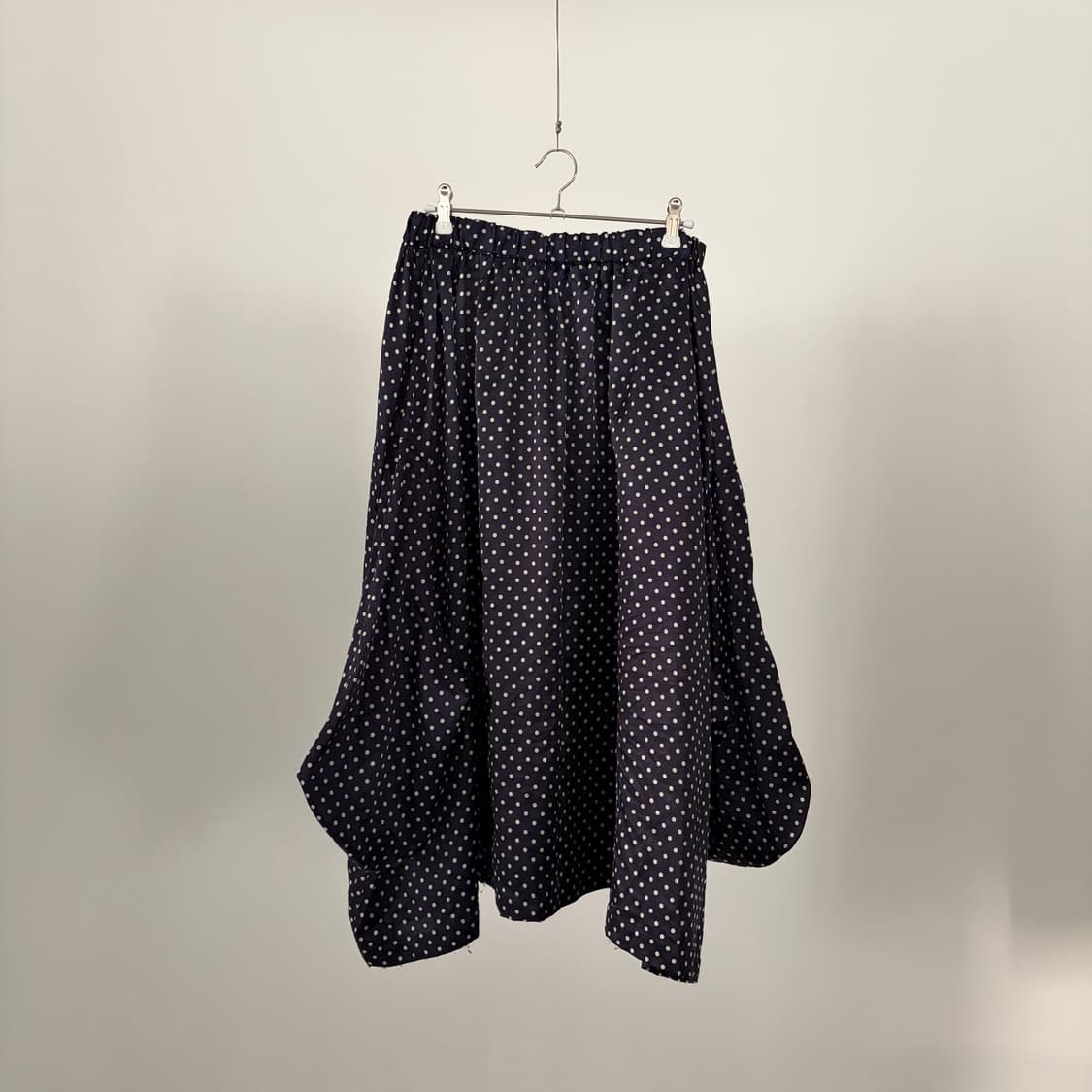 Polka Dot Transformed Satin Skirt 상품이미지6