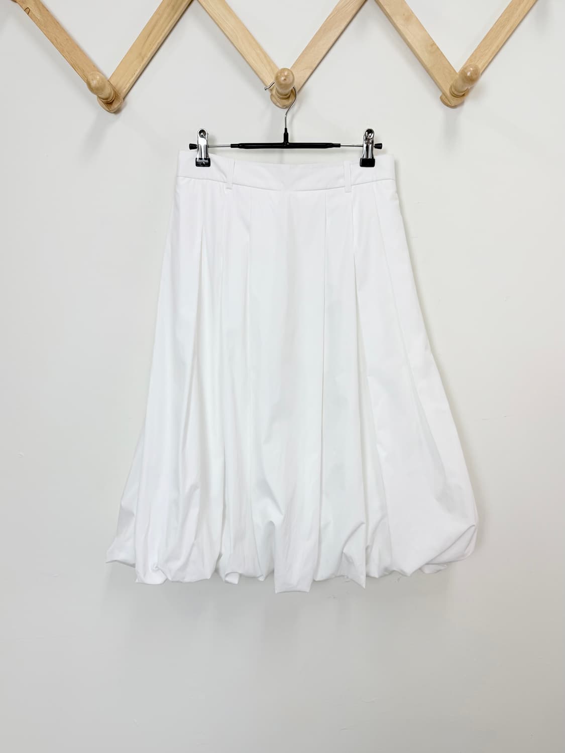 새상품 던스트 벌룬 미디 스커트 25년 상품이미지3