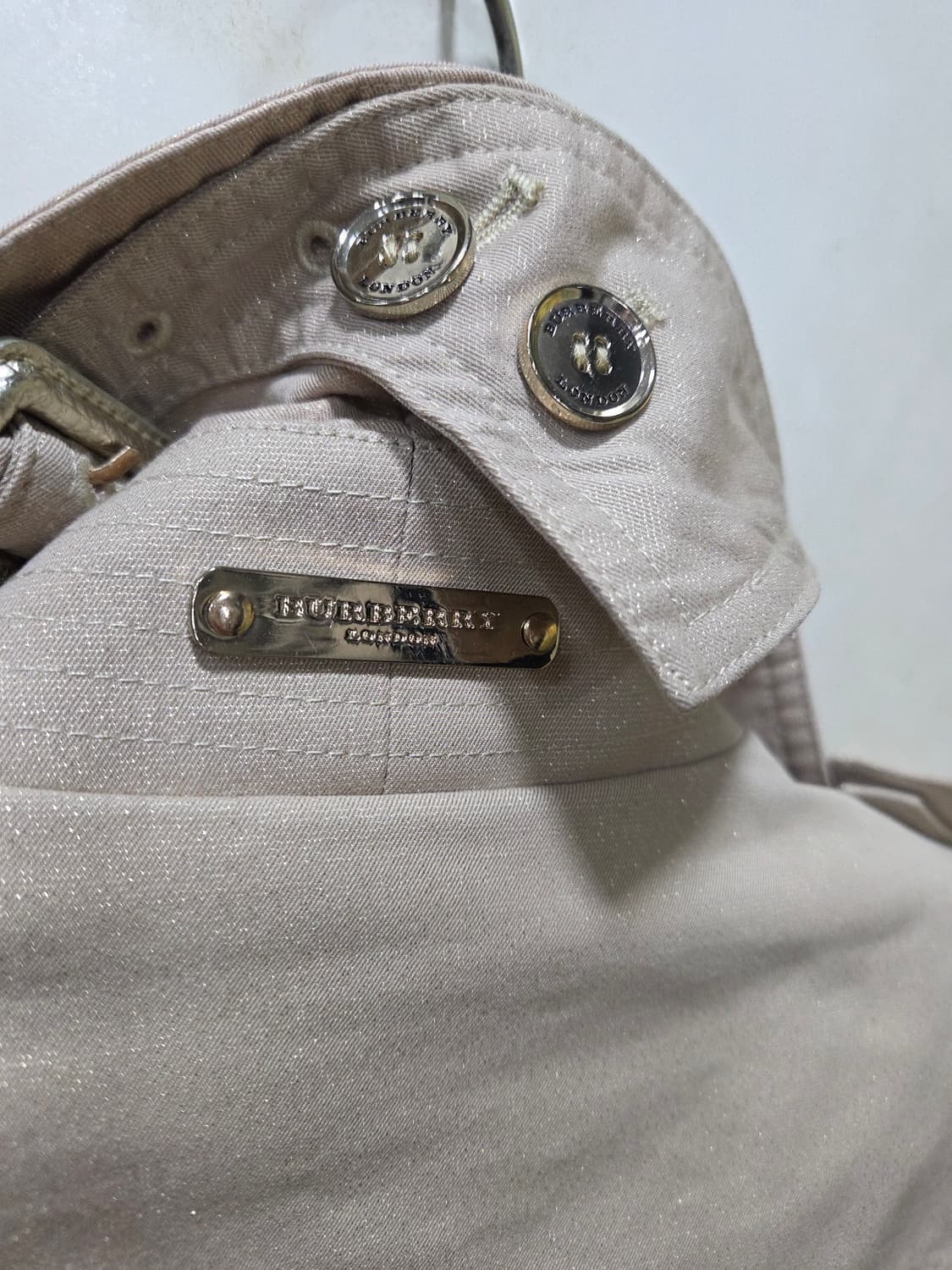 버버리 런던 트랜치 하프 코트 상품이미지6