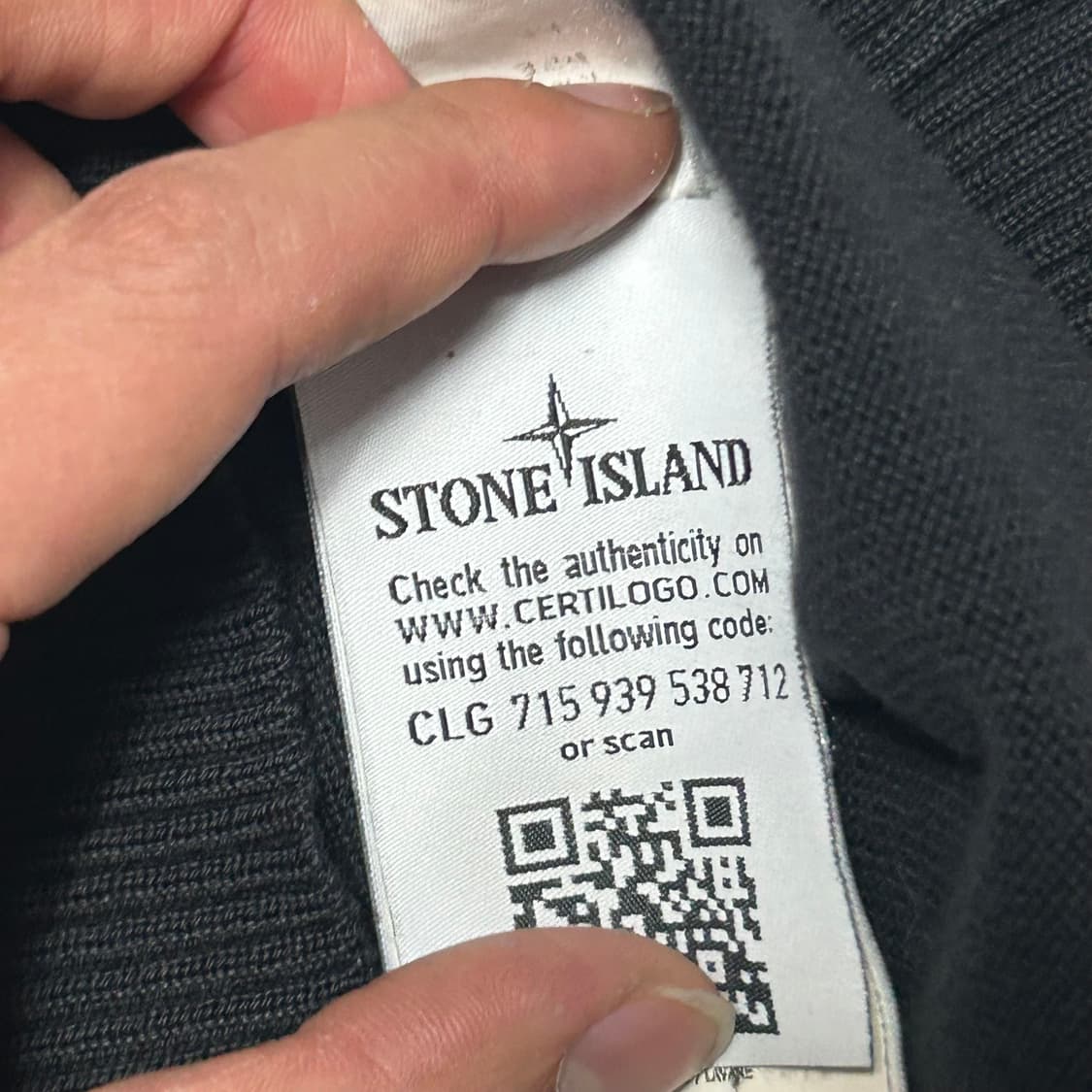 95 스톤아일랜드 블랙 니트 상품이미지7