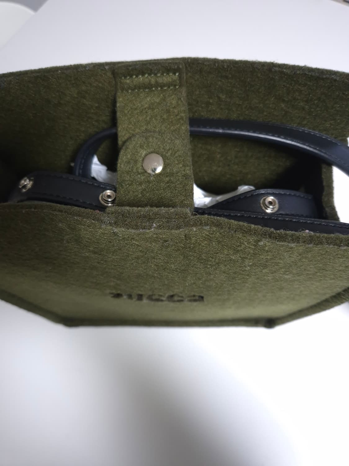 zucca 크로스 백입니다. 상품이미지8