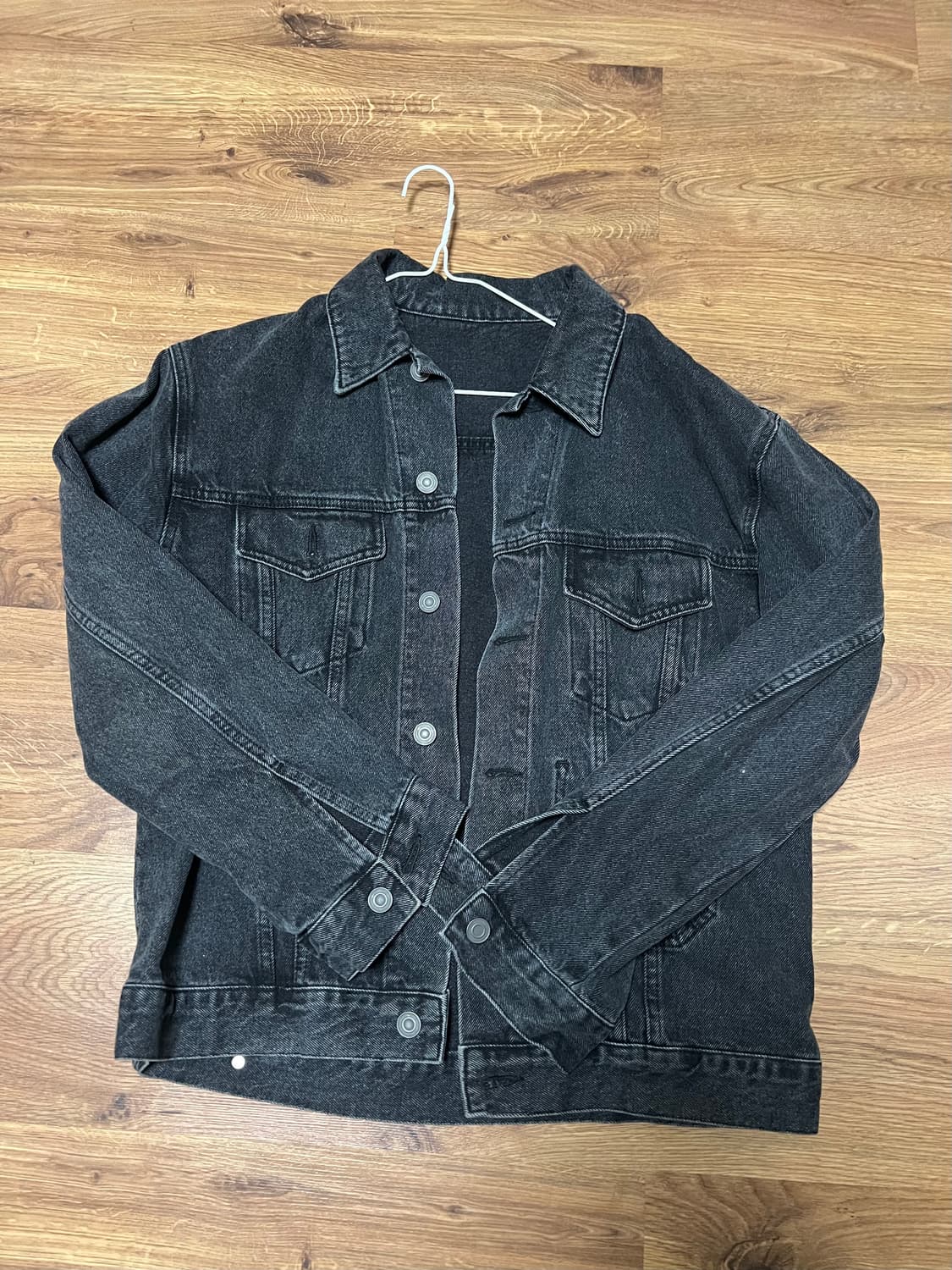 브랜디드 흑청데님자켓 판매합니다. 상품이미지2