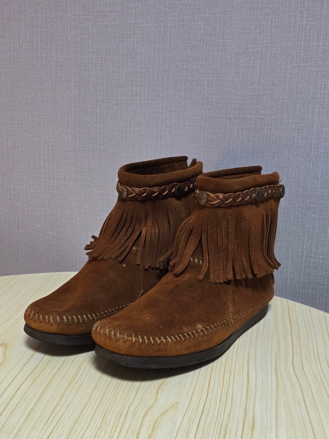 미네통카 X 어스뮤직 하이탑 백 집 모카신 240 상품이미지2