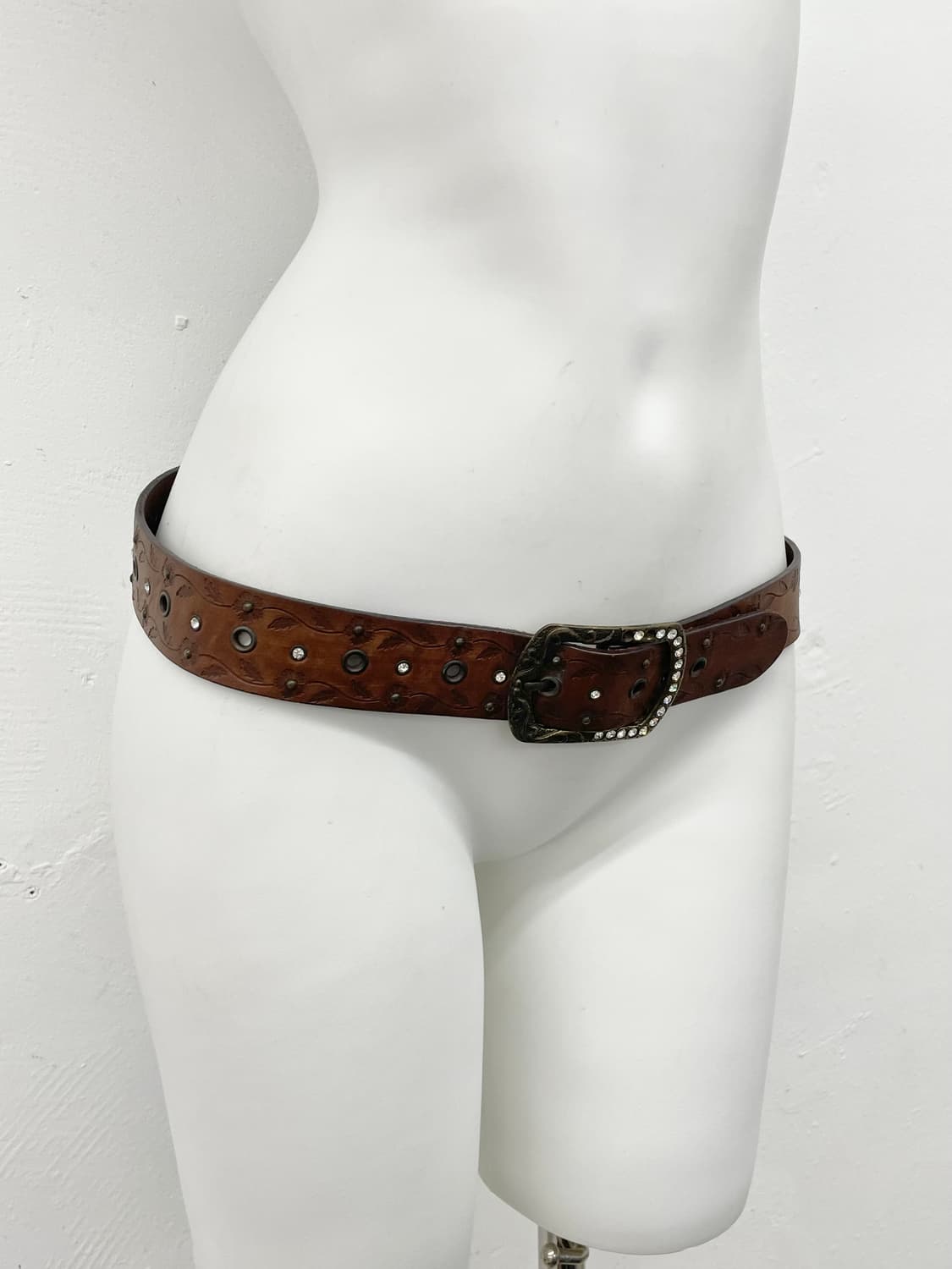 리얼레더 오리엔탈 큐빅 펀칭 버클 벨트 상품이미지3